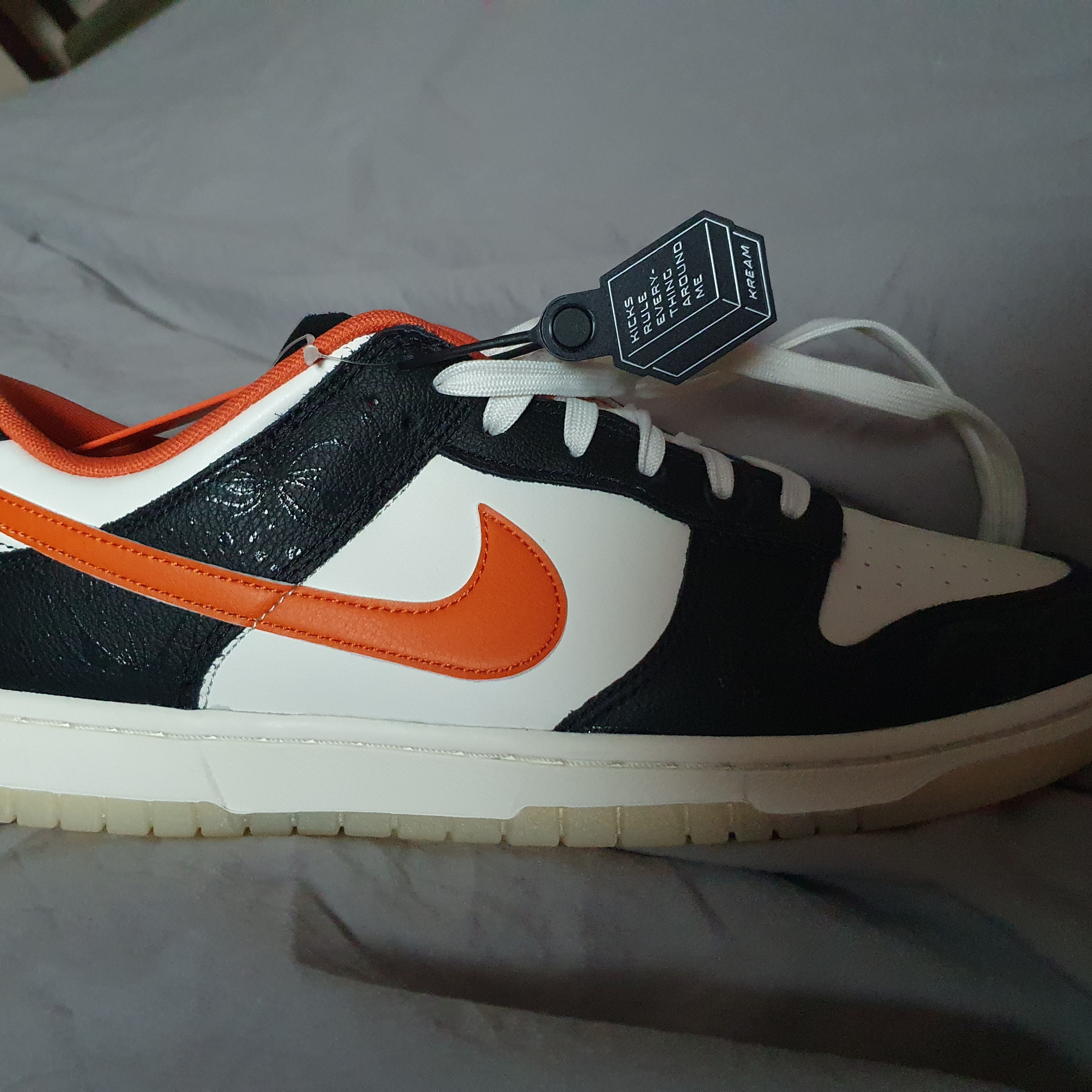 Nike Dunk Low Retro PRM Halloween 착용 스타일 - 1