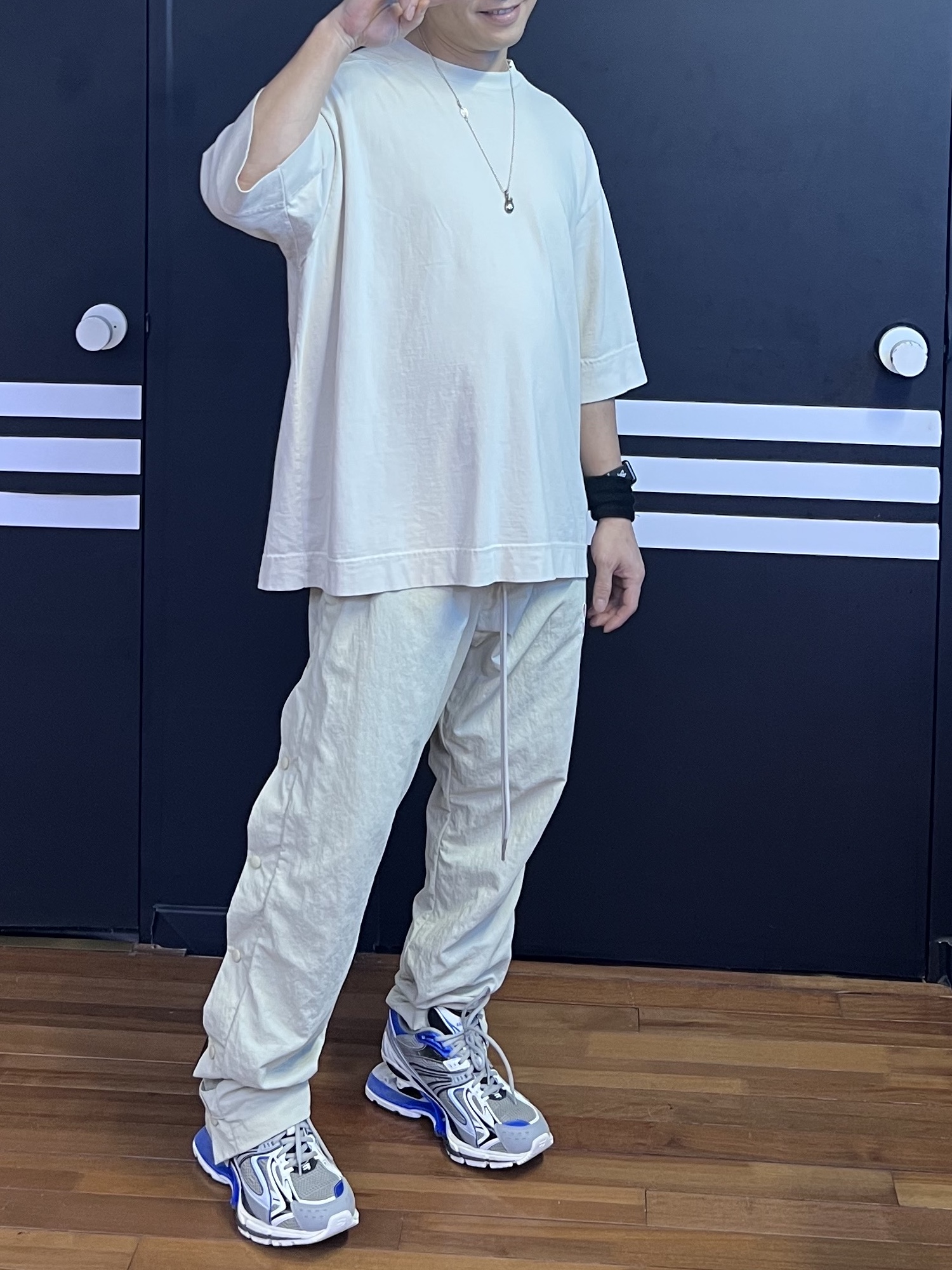 Balenciaga X-Pander Sneakers Blue Silver, Nike x Fear of God Warm Up Pants String 착용 스타일