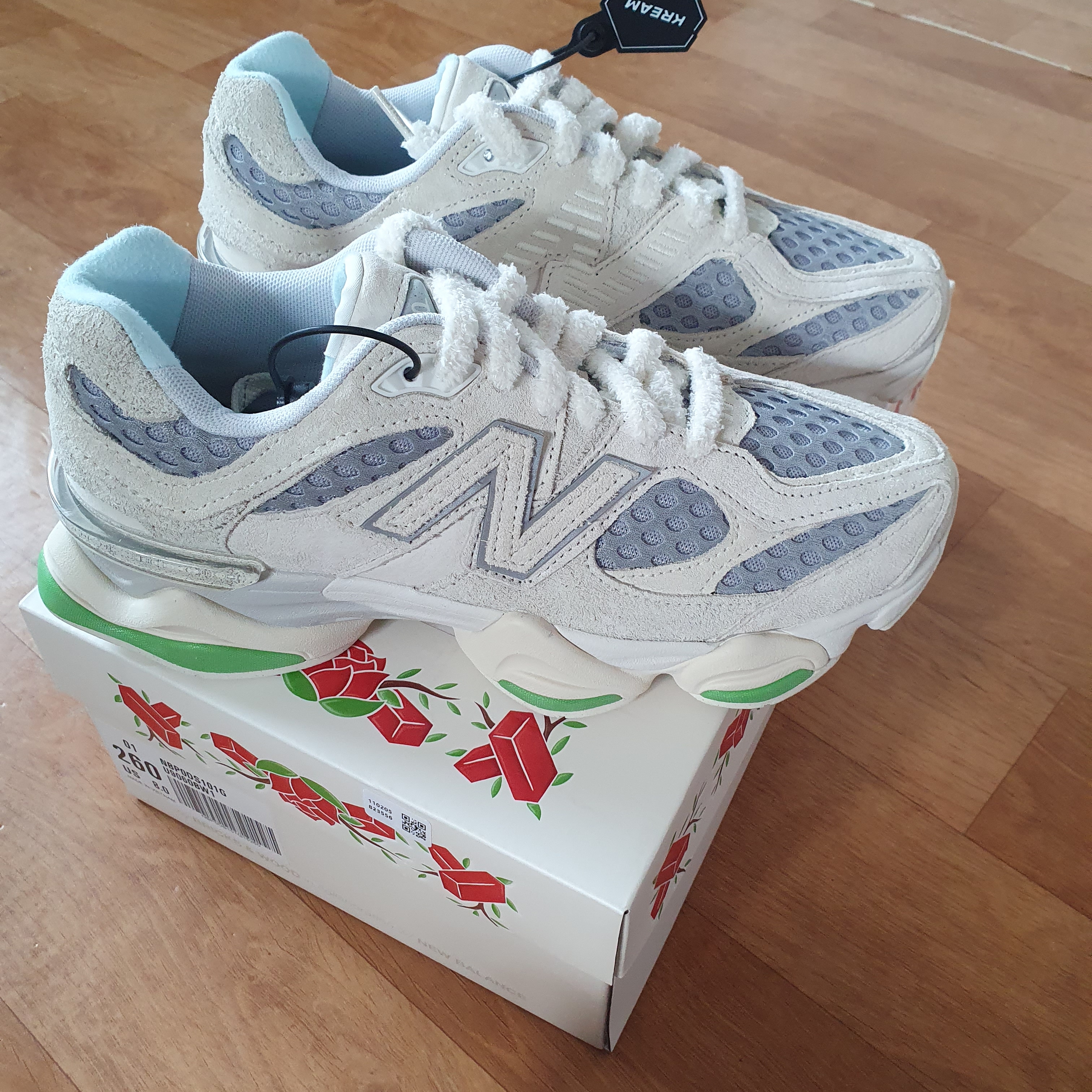 New Balance x Bricks & Wood 9060 Angora Rain Cloud 착용 스타일 - 3