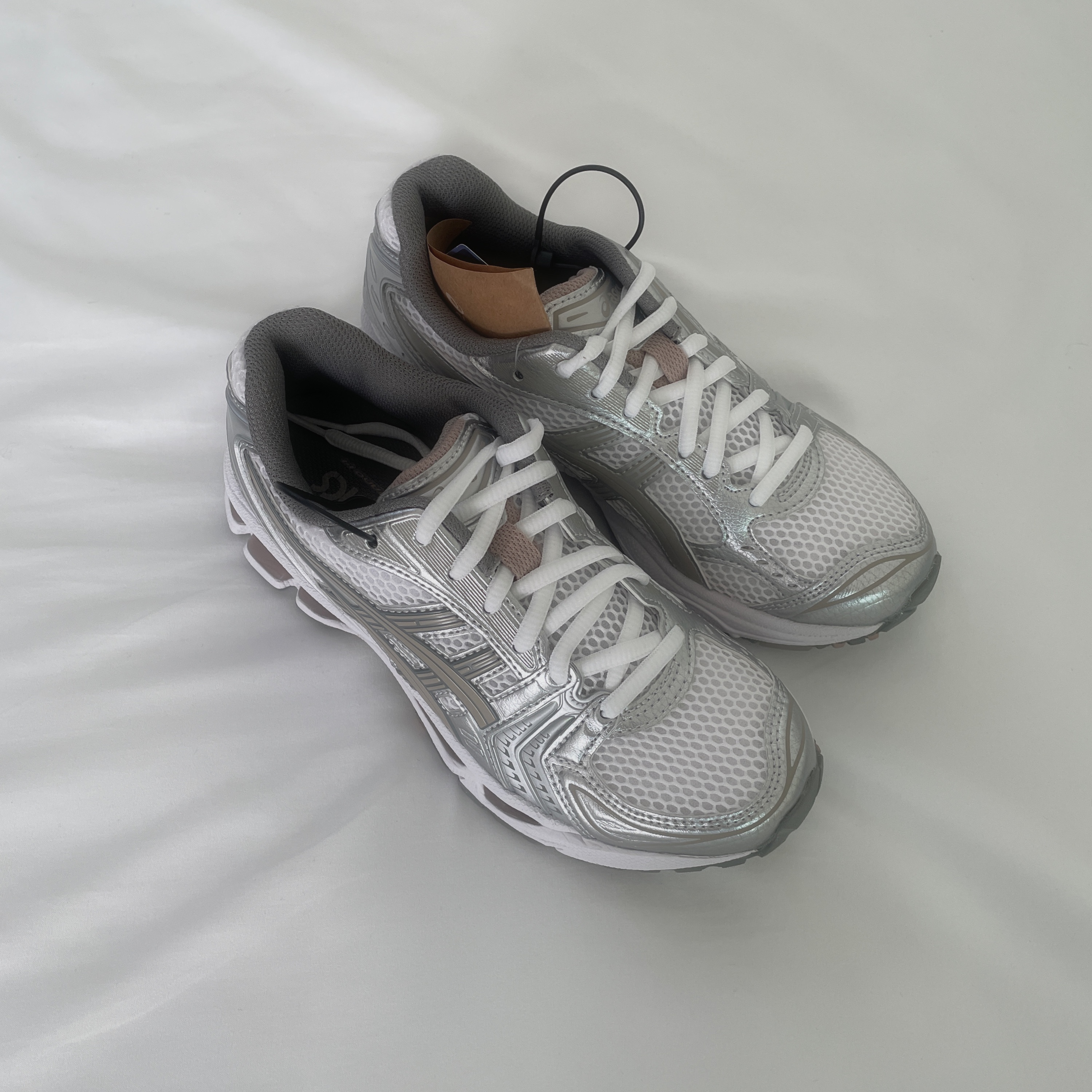 (W) Asics Gel-Kayano 14 White Moonrock 착용 스타일 - 1
