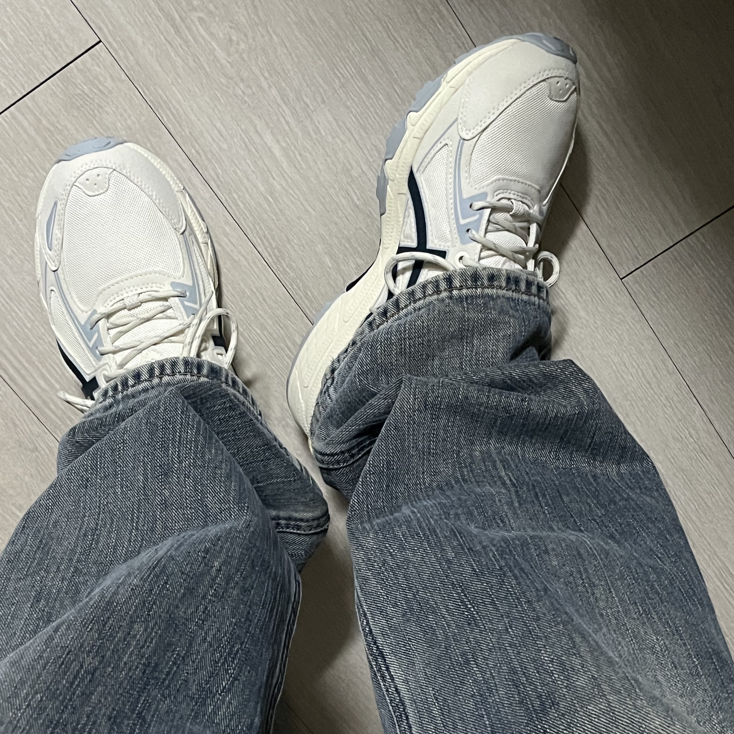 Asics Gel-Venture 6 SPS Birch French Blue 착용 스타일