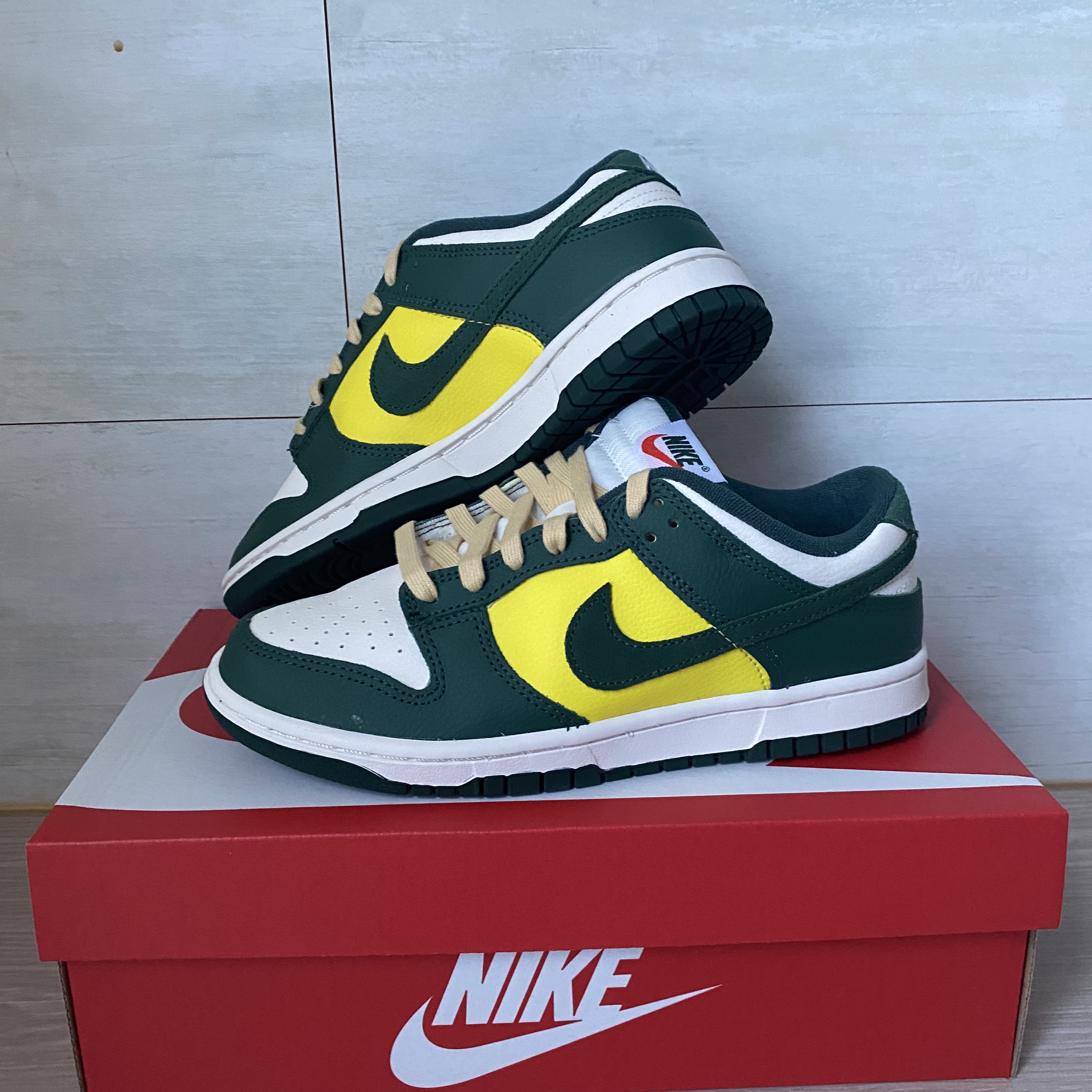 (W) Nike Dunk Low SE Opti Noble Green 착용 스타일