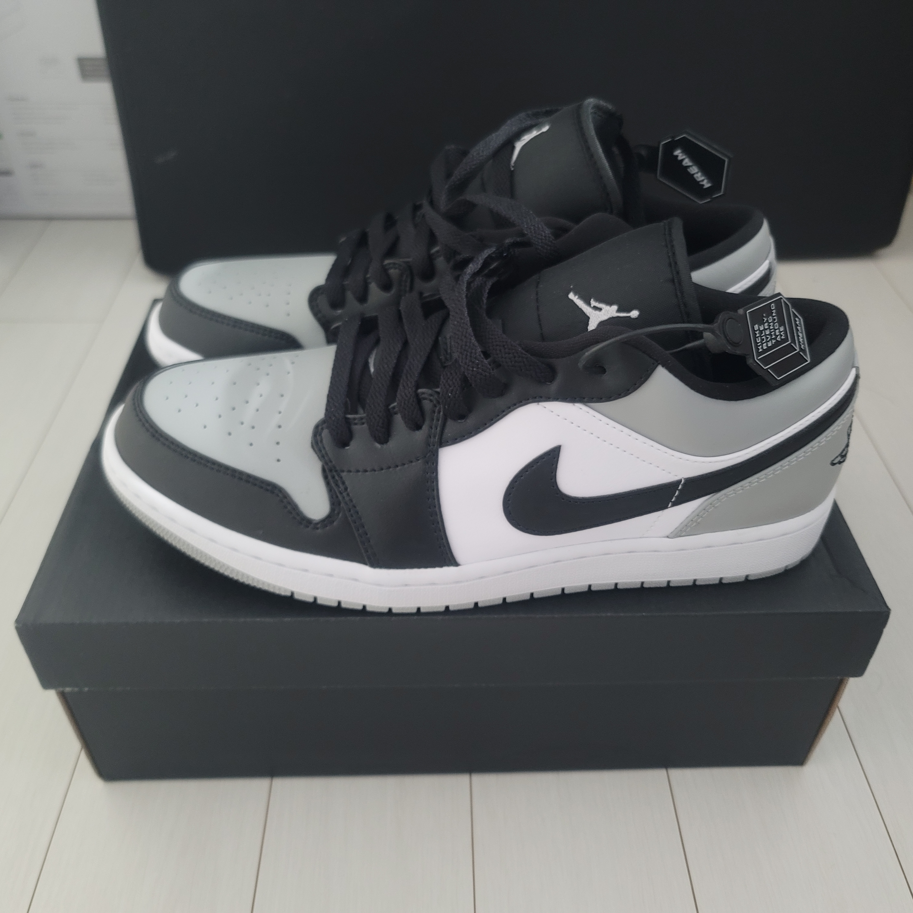 Jordan 1 Low Light Smoke Grey Black 착용 스타일