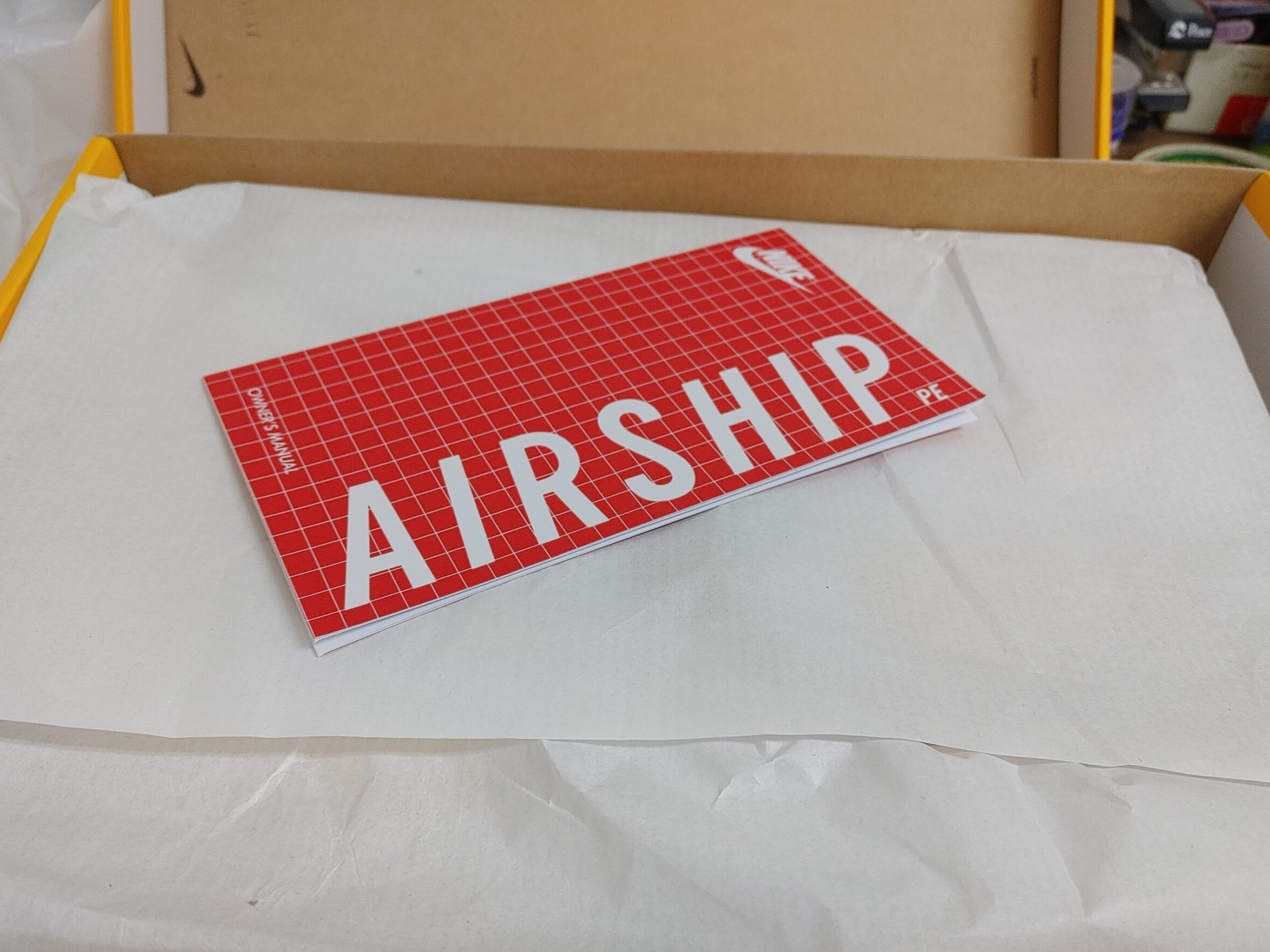 Jordan Air Ship SP White University Gold 착용 스타일 - 4