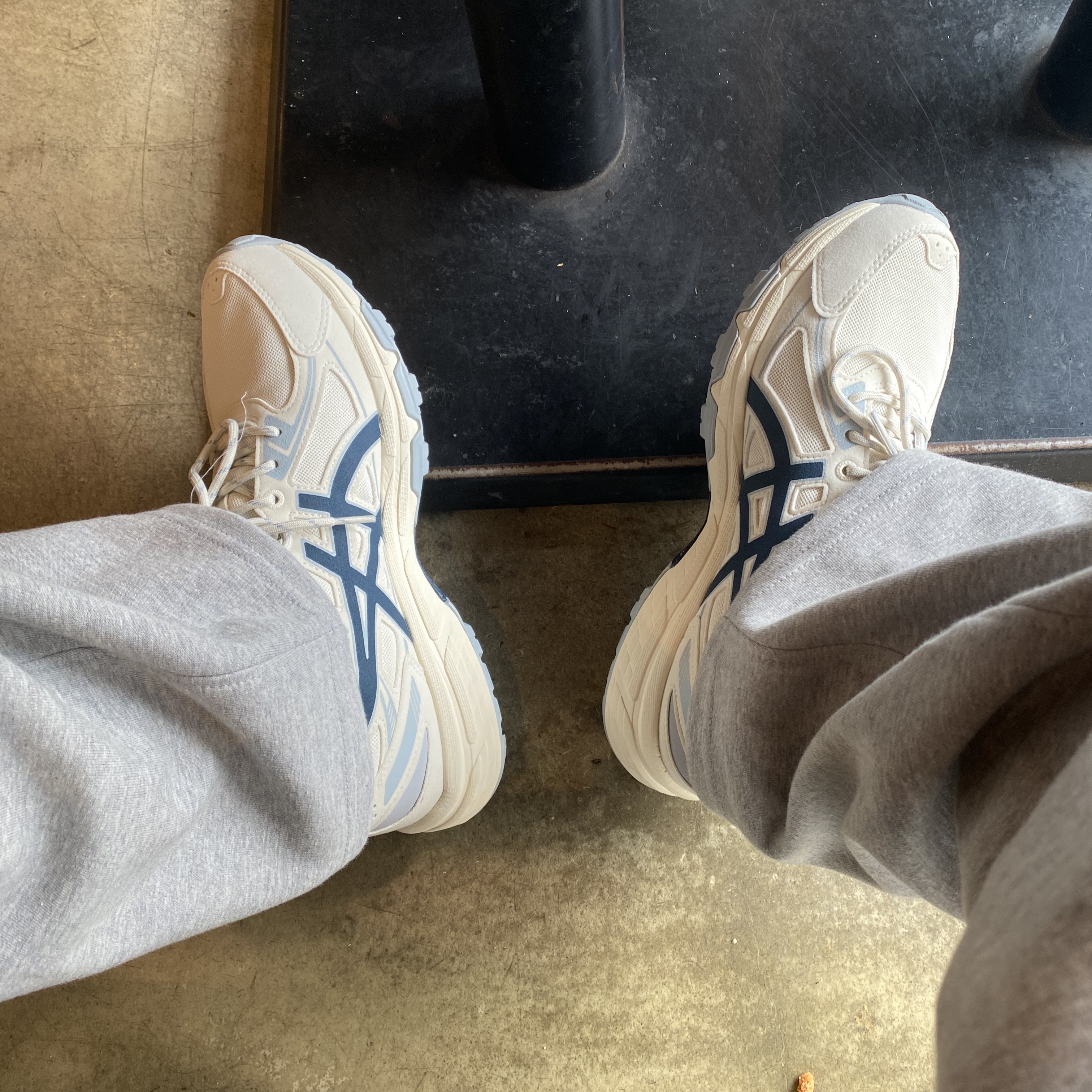 Asics Gel-Venture 6 SPS Birch French Blue 착용 스타일