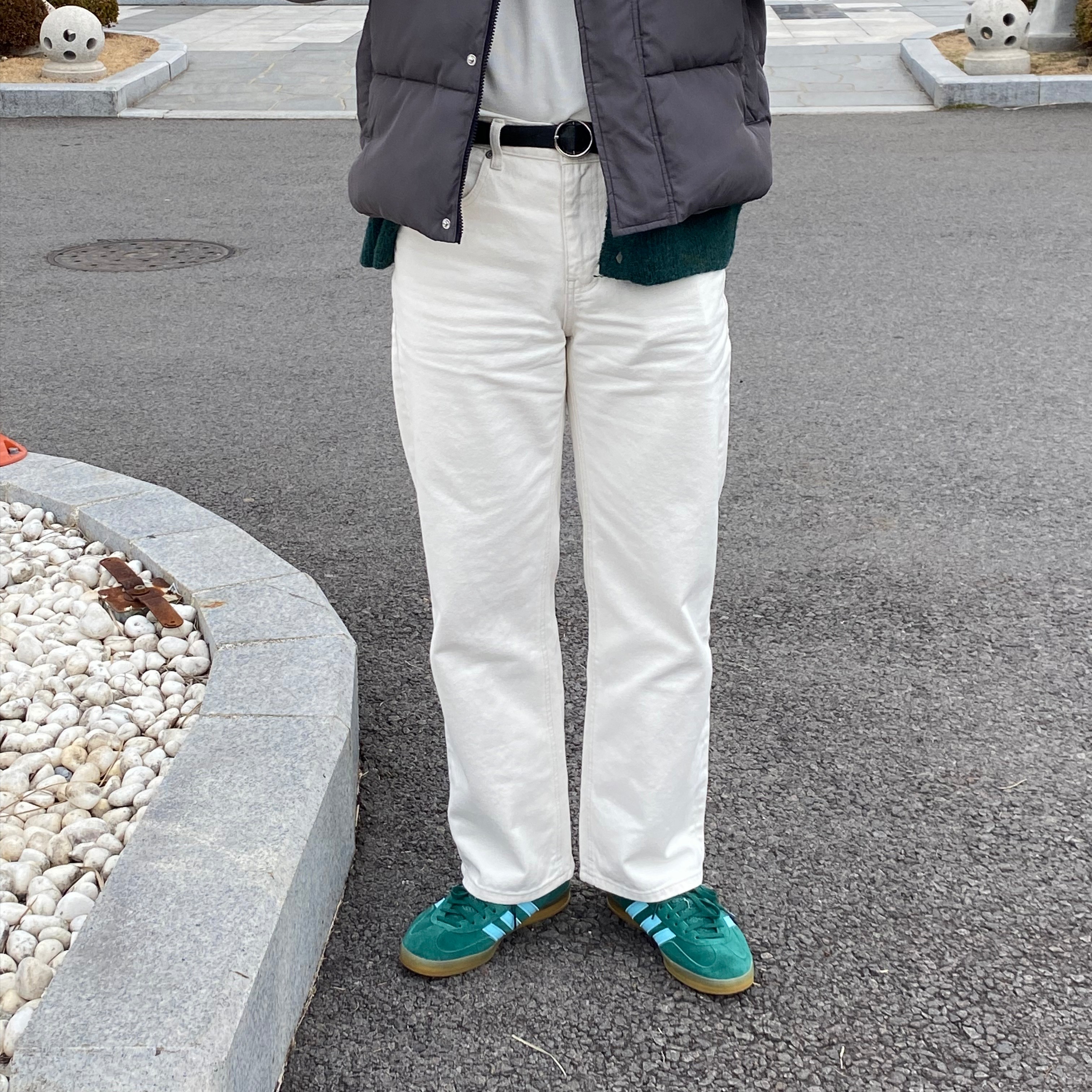 Adidas Gazelle Indoor Collegiate Green Hazy Sky 착용 스타일