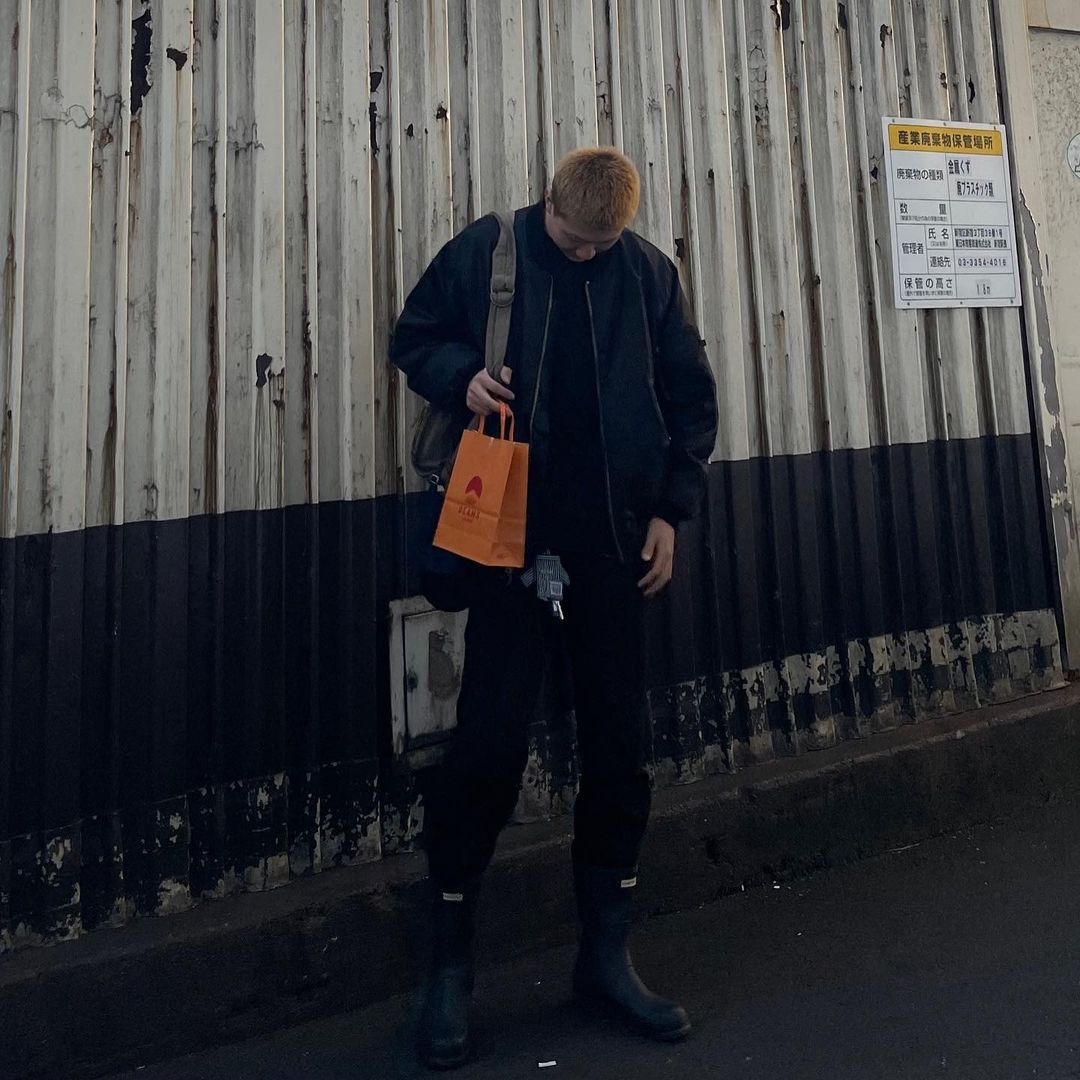 Hunter Original Play Mid Rainboots Black 착용 스타일