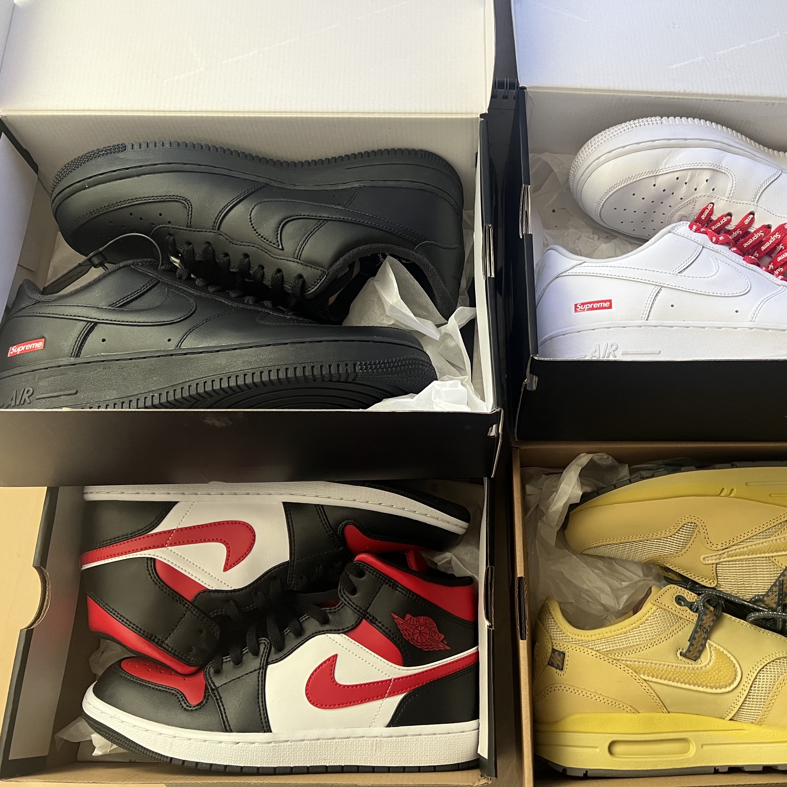 Nike x Supreme Air Force 1 Low Black, Nike x Supreme Air Force 1 Low White 착용 스타일 - 2