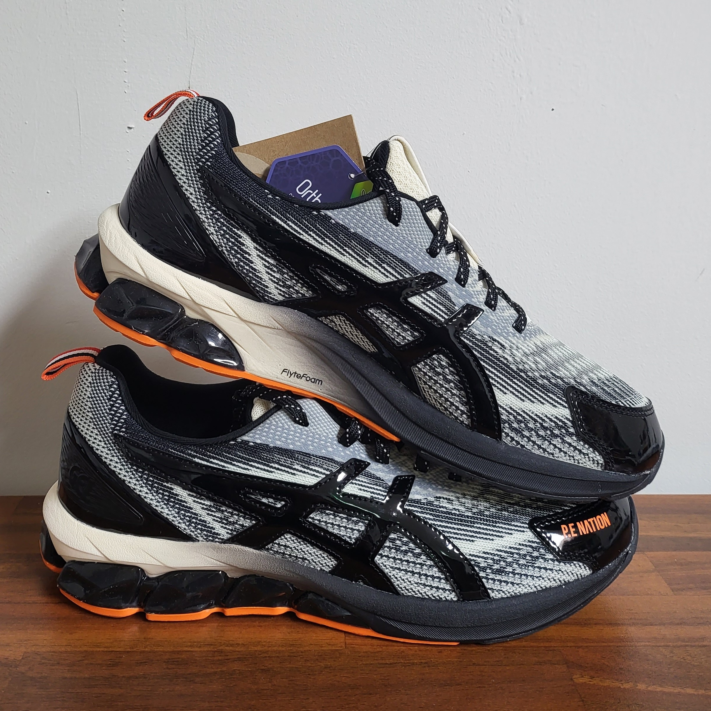 (W) Asics x P.E Nation Gel-Quantum 180 VII Ivory Black 착용 스타일 - 1