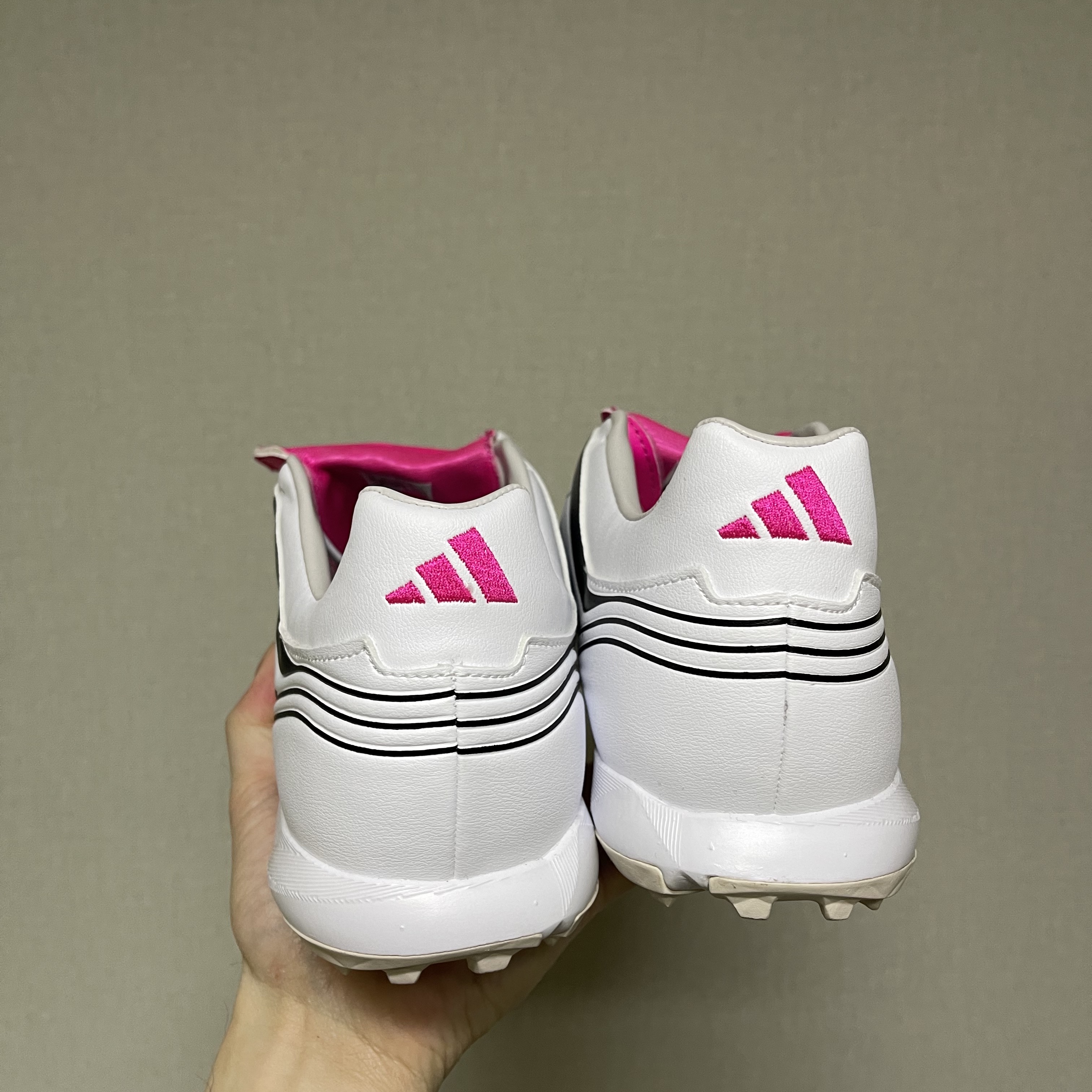 Adidas Predator Precision.3 TF Cloud White Team Shock Pink 착용 스타일 - 4