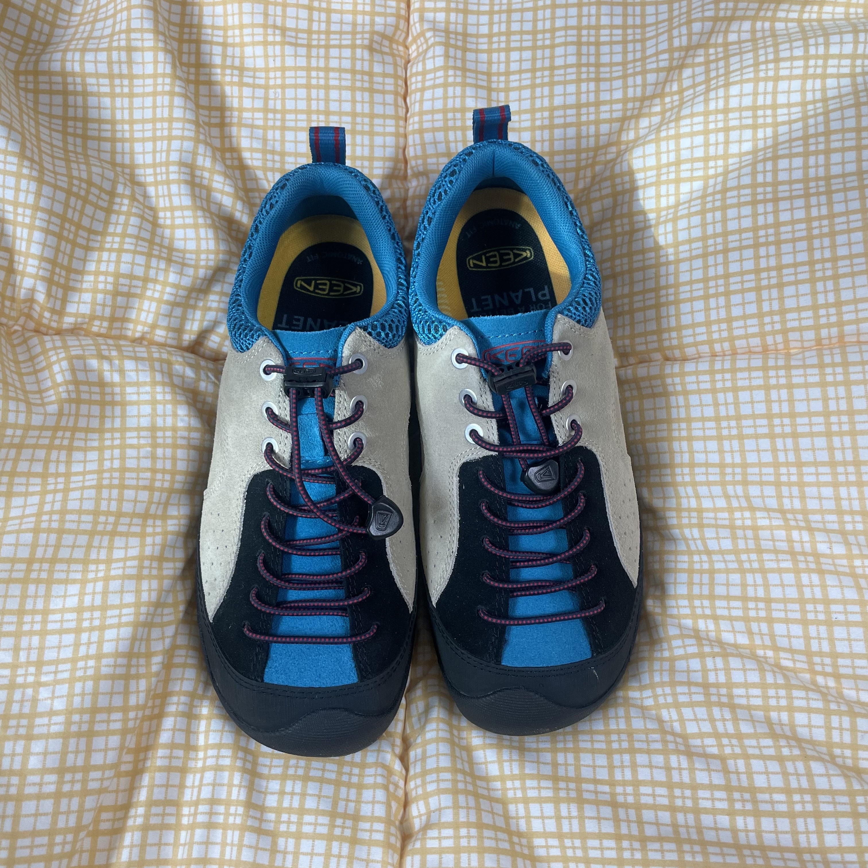 Keen Jasper Rocks SP Sneakers Beige 착용 스타일
