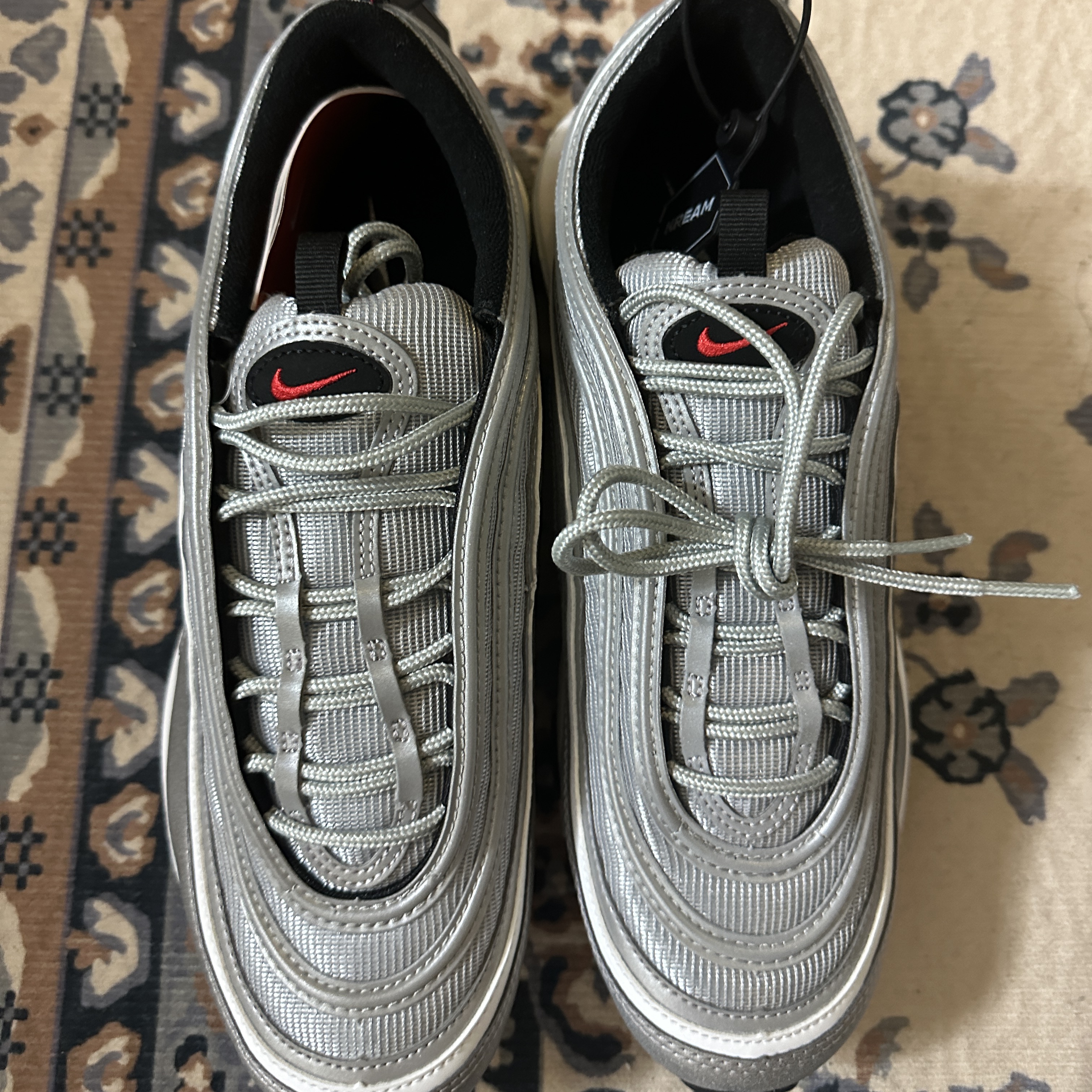 Nike Air Max 97 OG Silver Bullet 2022 착용 스타일 - 1