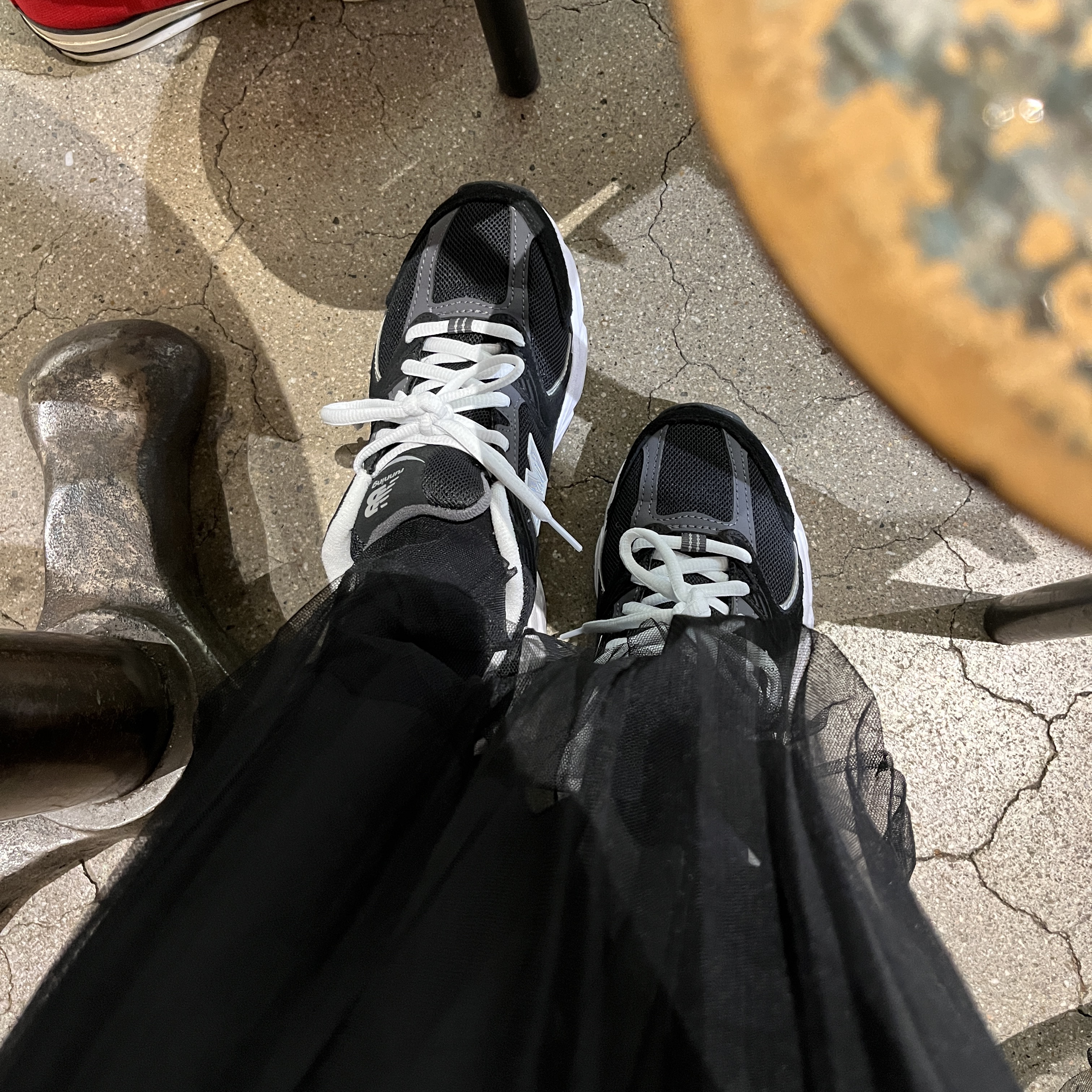 New Balance 530 Classic Black 착용 스타일