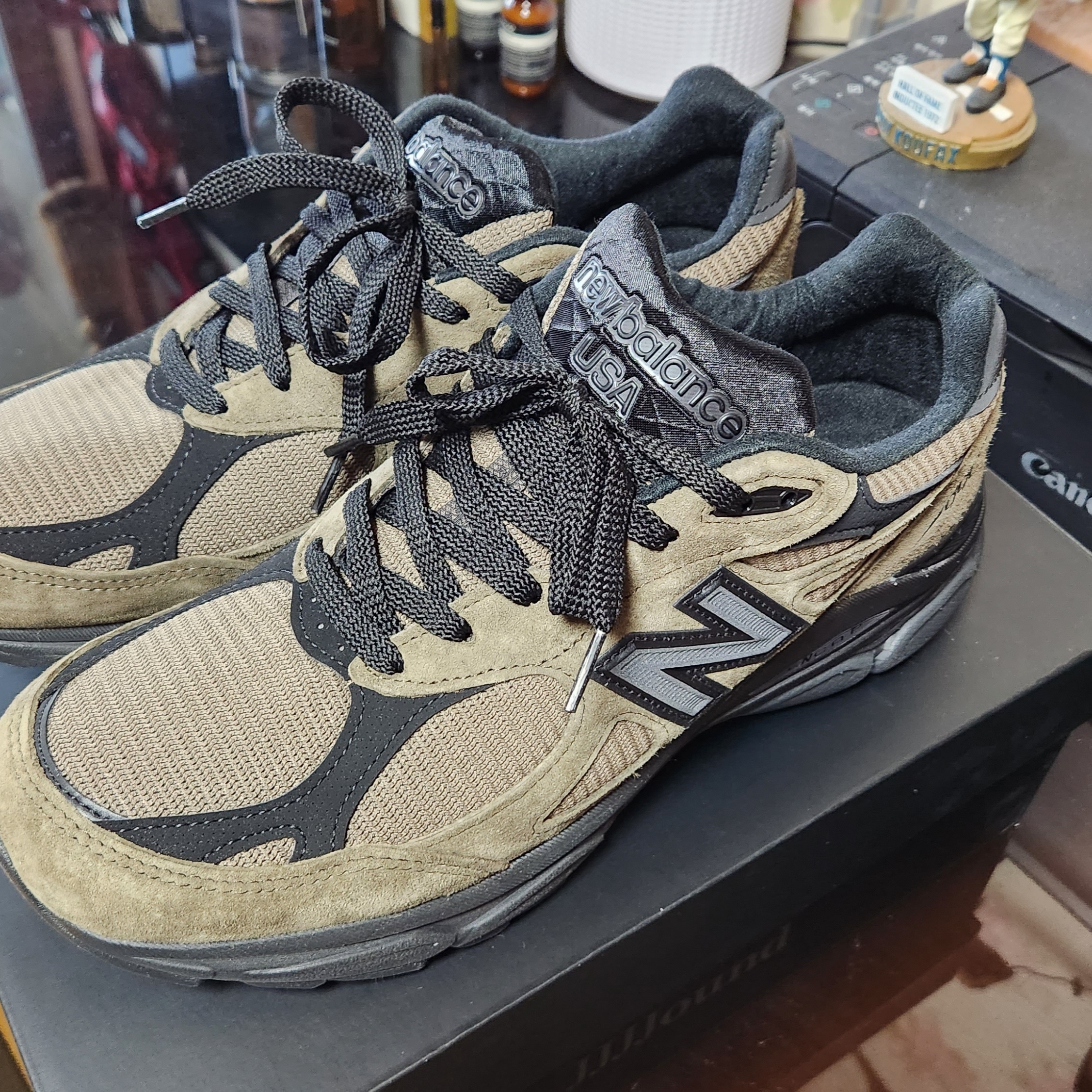 New Balance x JJJJound 990v3 Brown Black 착용 스타일 - 2