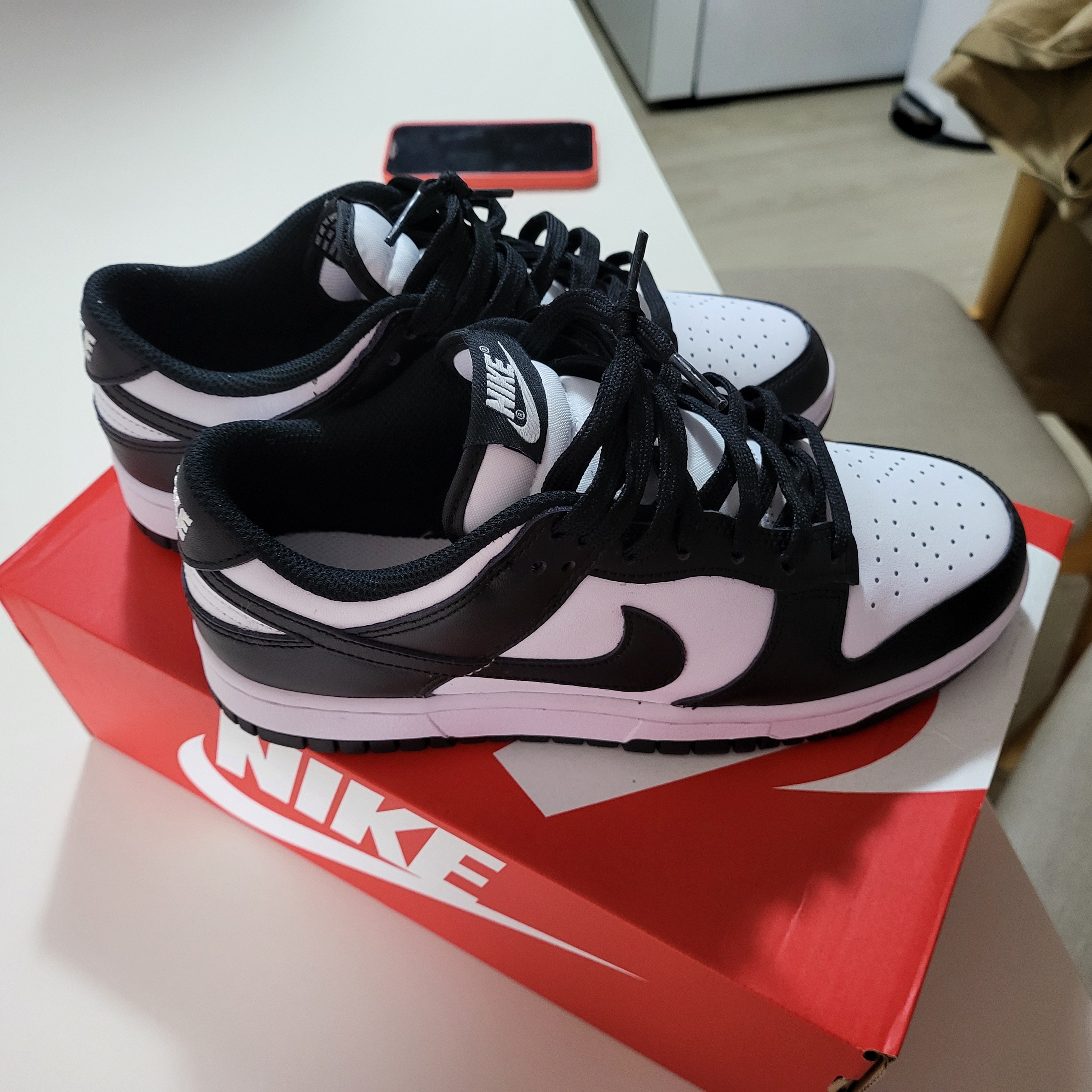 (W) Nike Dunk Low Black 착용 스타일