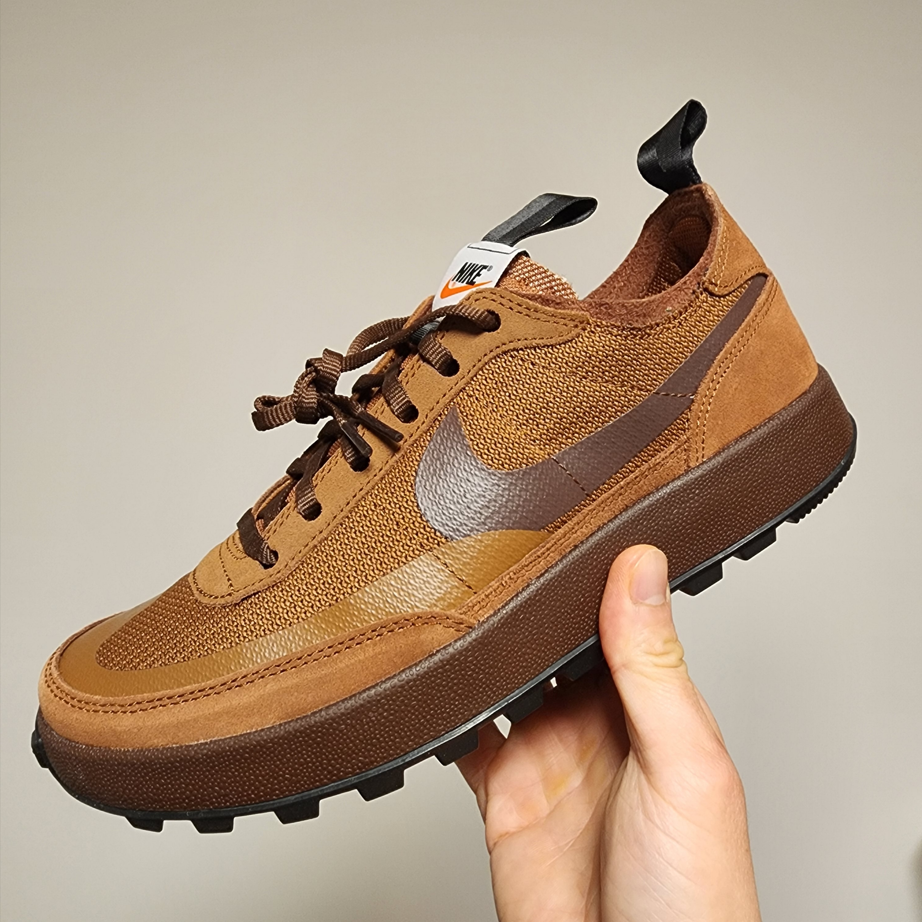 Nike x Tom Sachs General Purpose Shoe Brown, Nike x Tom Sachs General Purpose Shoe Light Cream 착용 스타일 - 1