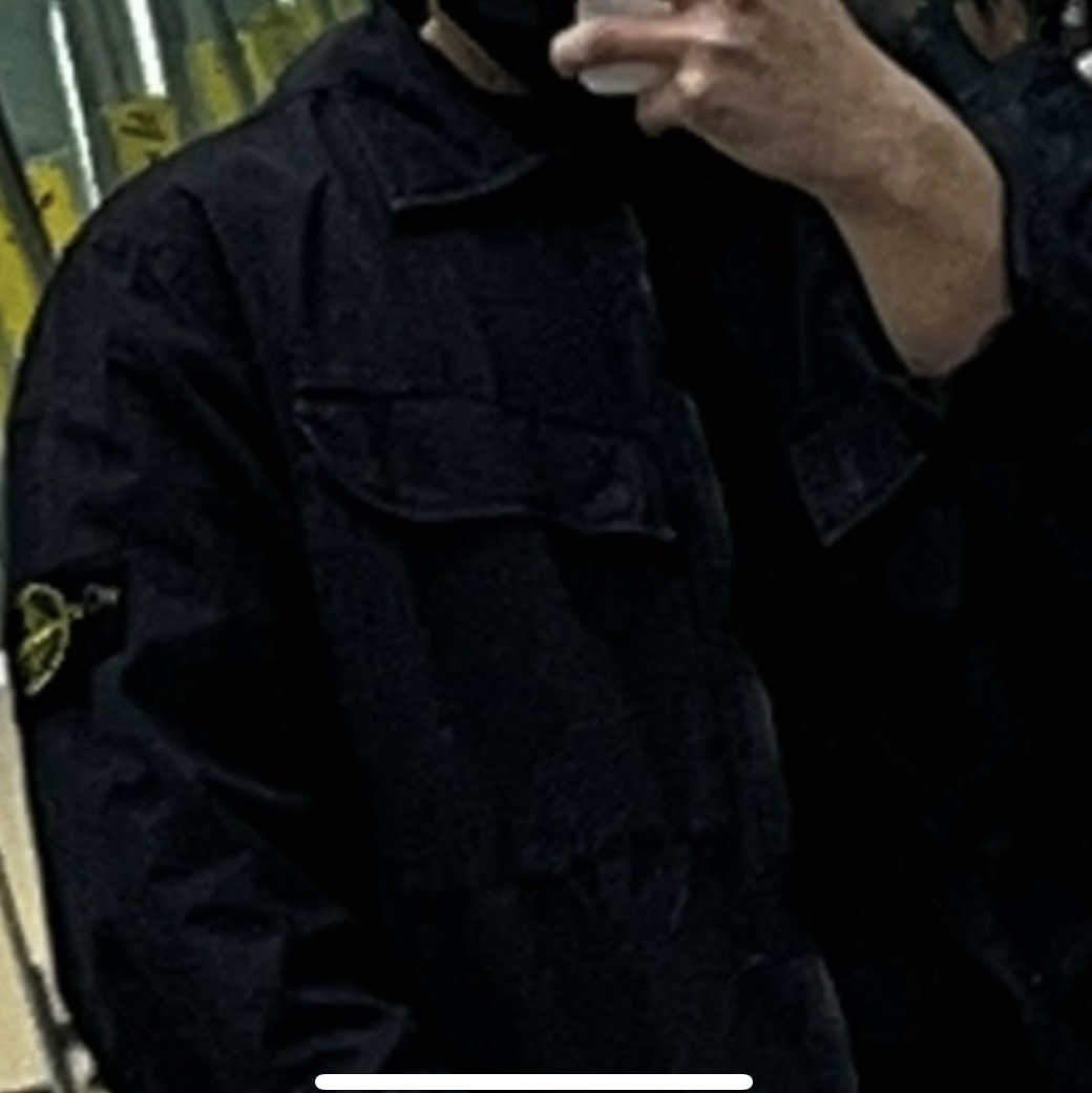 Stone Island 101WN Brushed Cotton Canvas T.CO+OLD Overshirt Navy Blue - 22FW, Stone Island 63020 Crewneck Sweatshirt Black - 22FW 착용 스타일