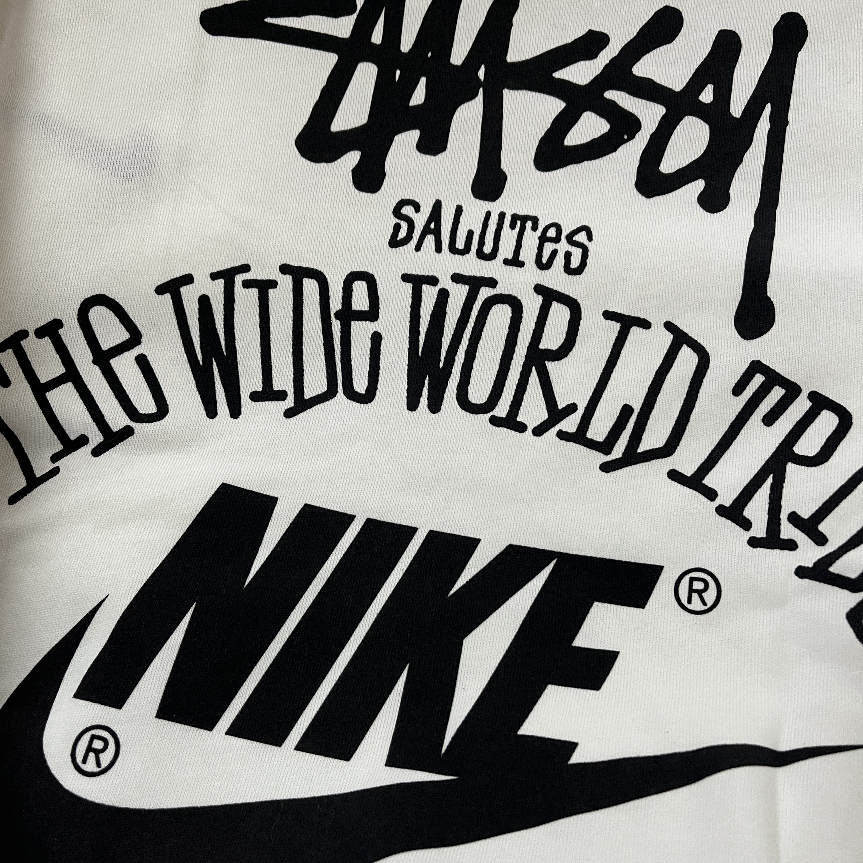 Nike x Stussy T-Shirt White (DV1774-100) 착용 스타일