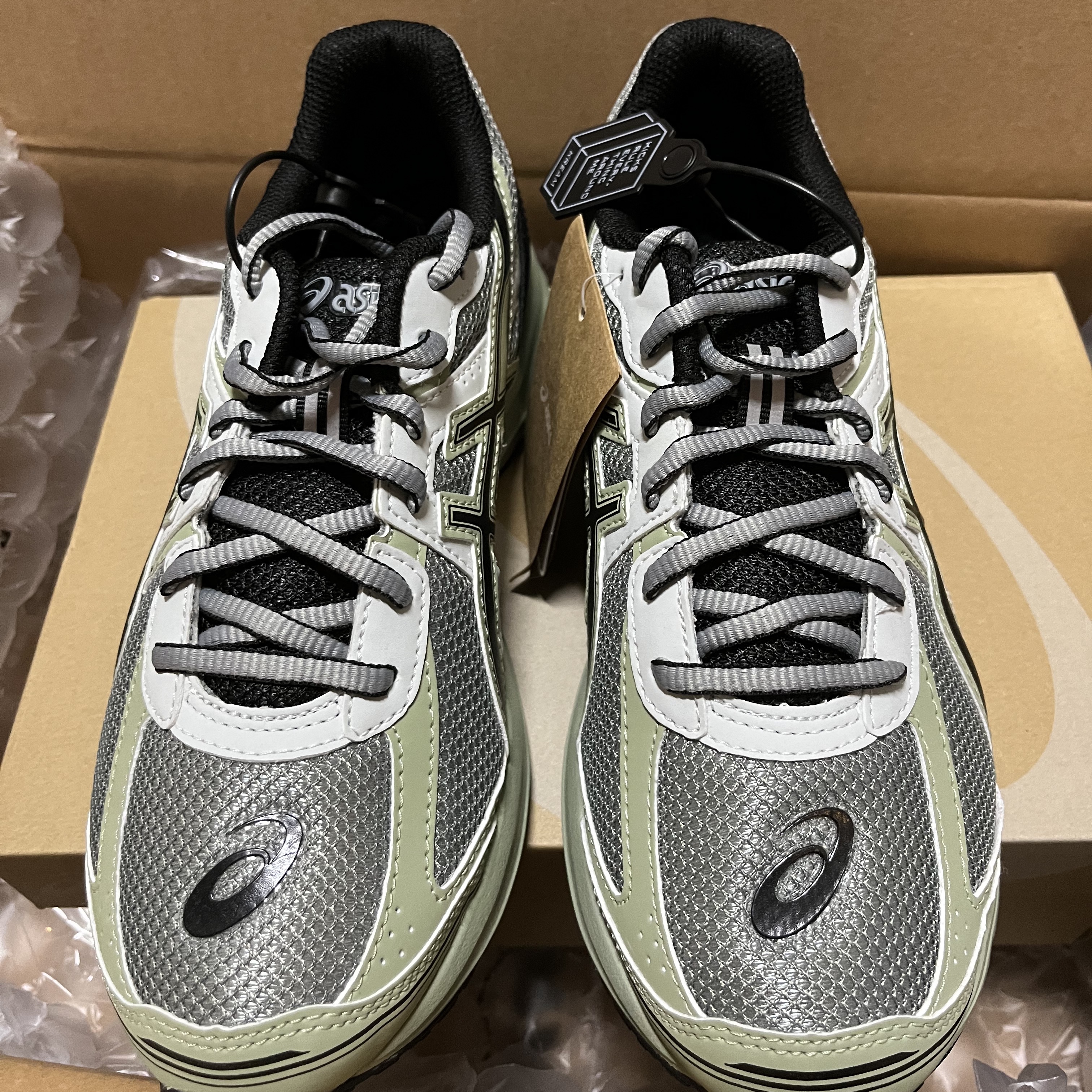 Asics Jog 100 S Sheet Rock - 2E Wide 착용 스타일 - 2