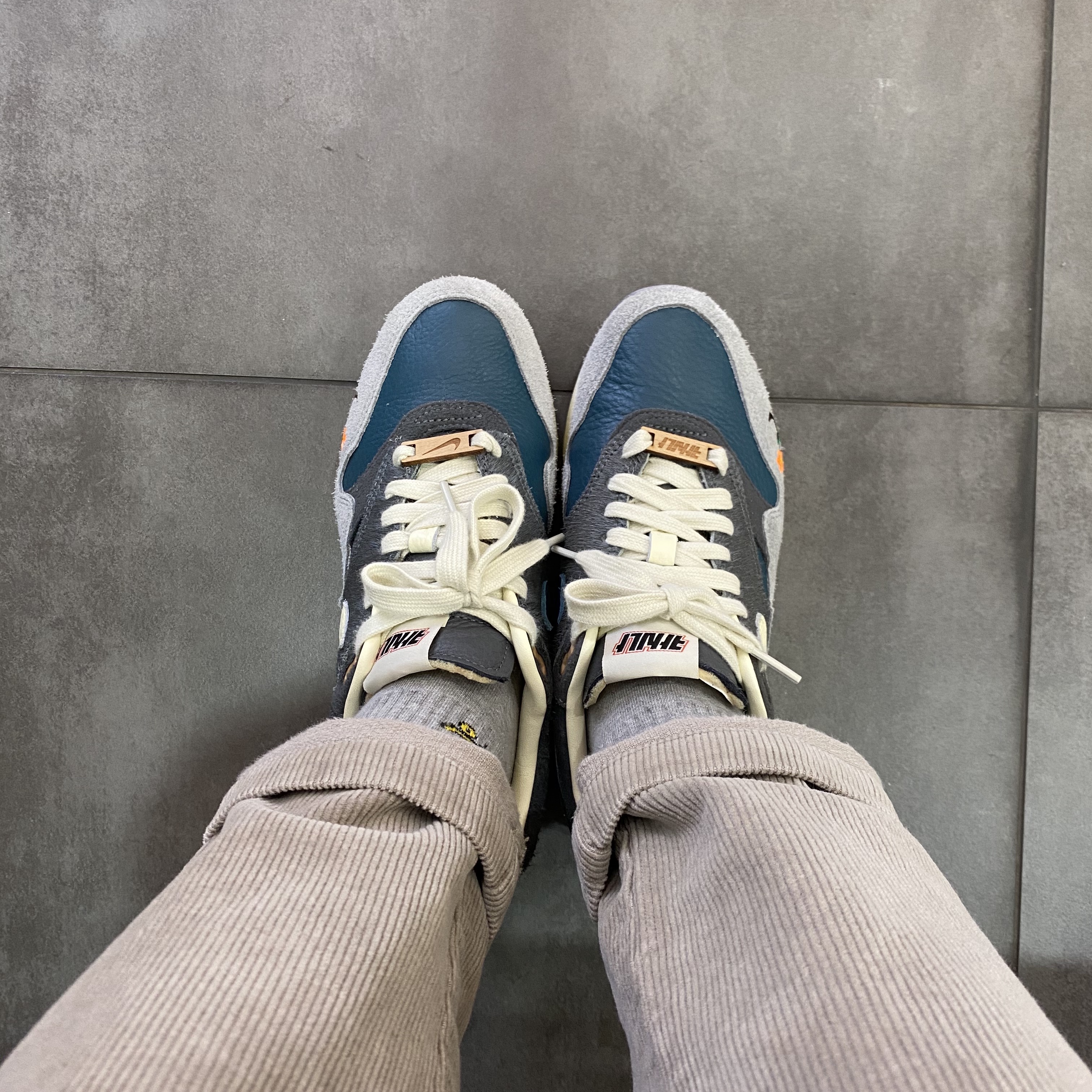 Nike x Kasina Air Max 1 SP Won-Ang Particle Grey 착용 스타일