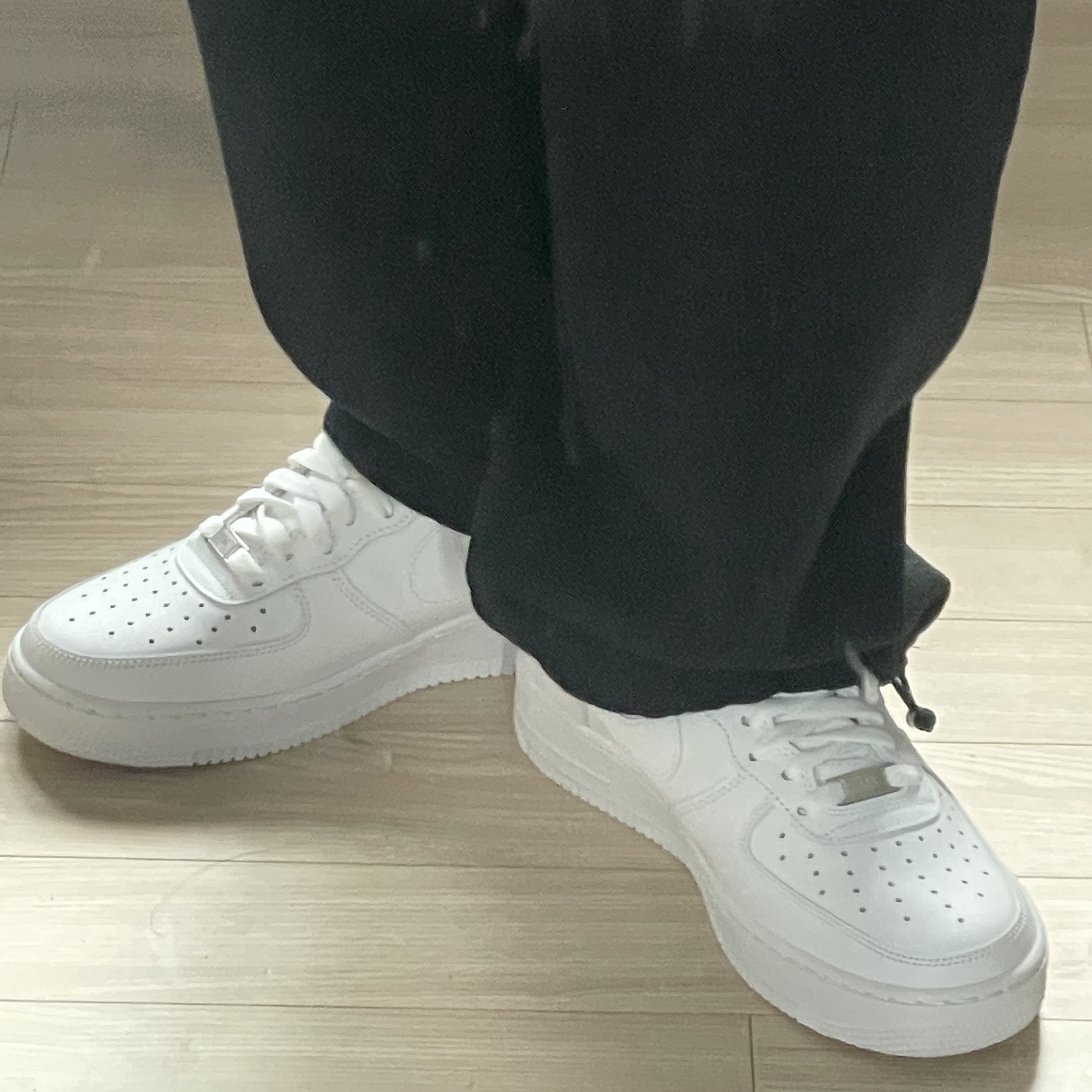 Nike Air Force 1 '07 Low White 착용 스타일 - 1