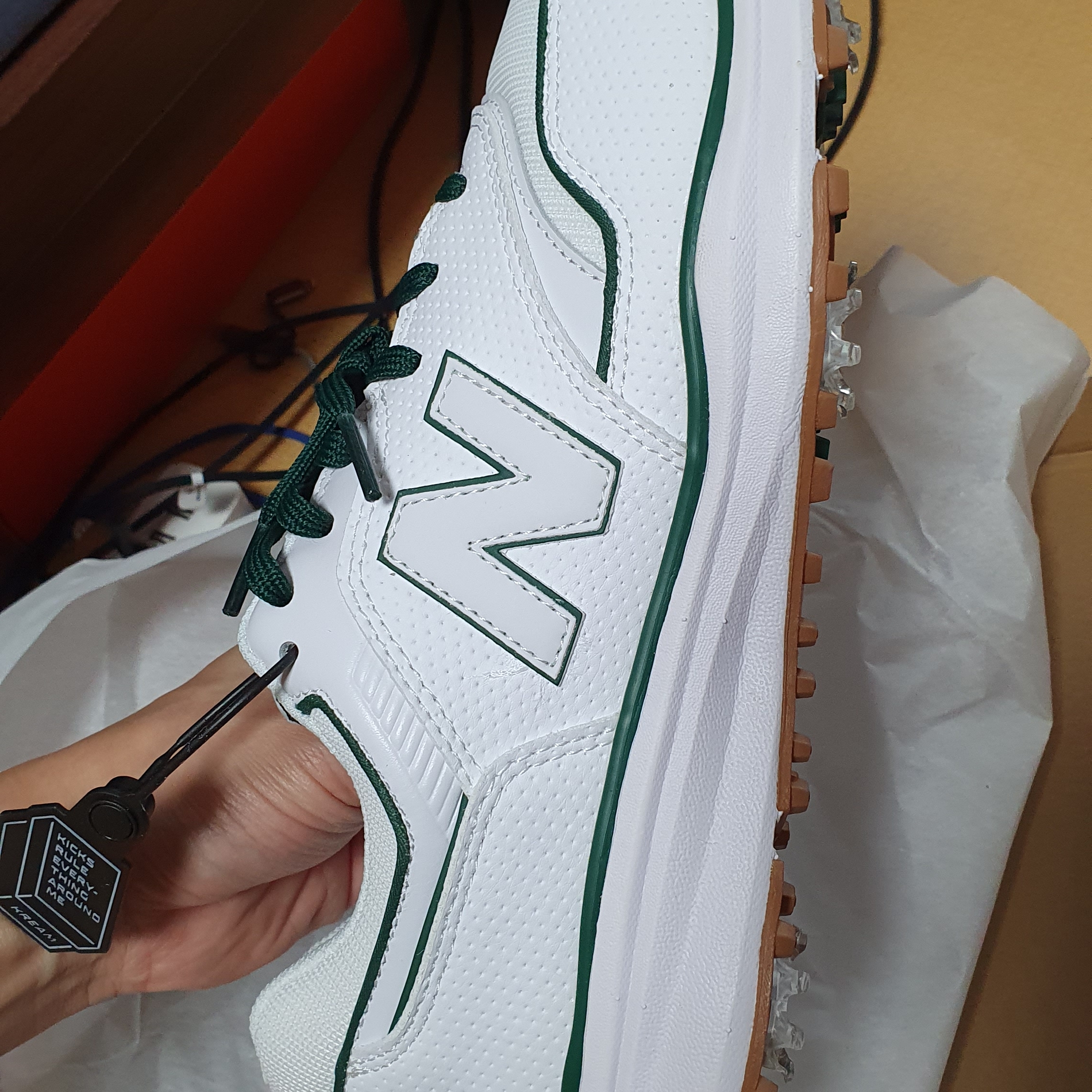 New Balance x Malbon 997 Golf White Green 착용 스타일 - 2