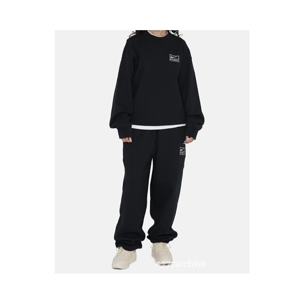 Nike x Stussy NRG LS Knit Sweater Fossil (DR2893-238), Nike x Stussy NRG Striped Wool Pants Black (DR4021-010) 착용 스타일 - 5