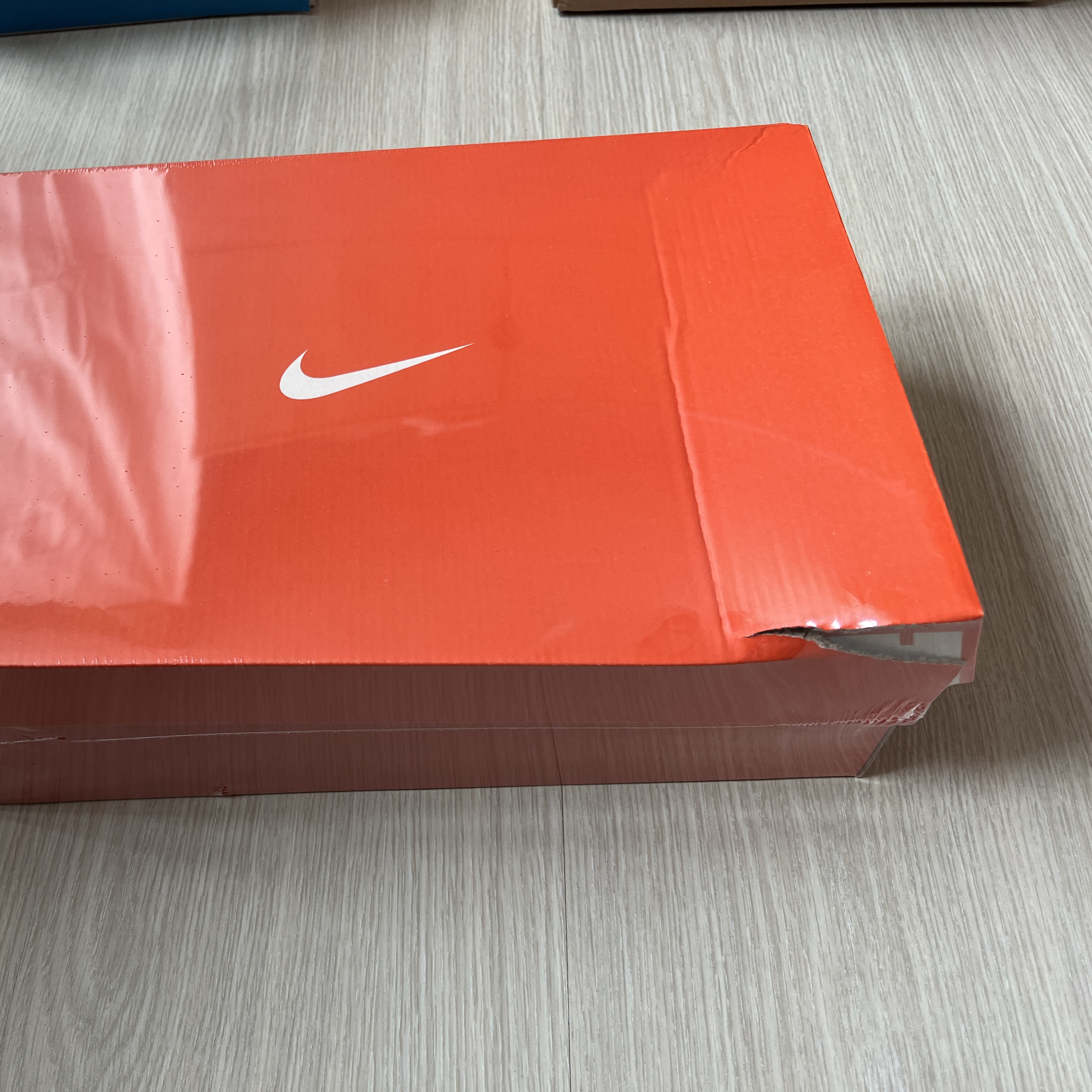 Nike ZoomX Vaporfly Next% 2 White Metallic Silver 착용 스타일 - 5