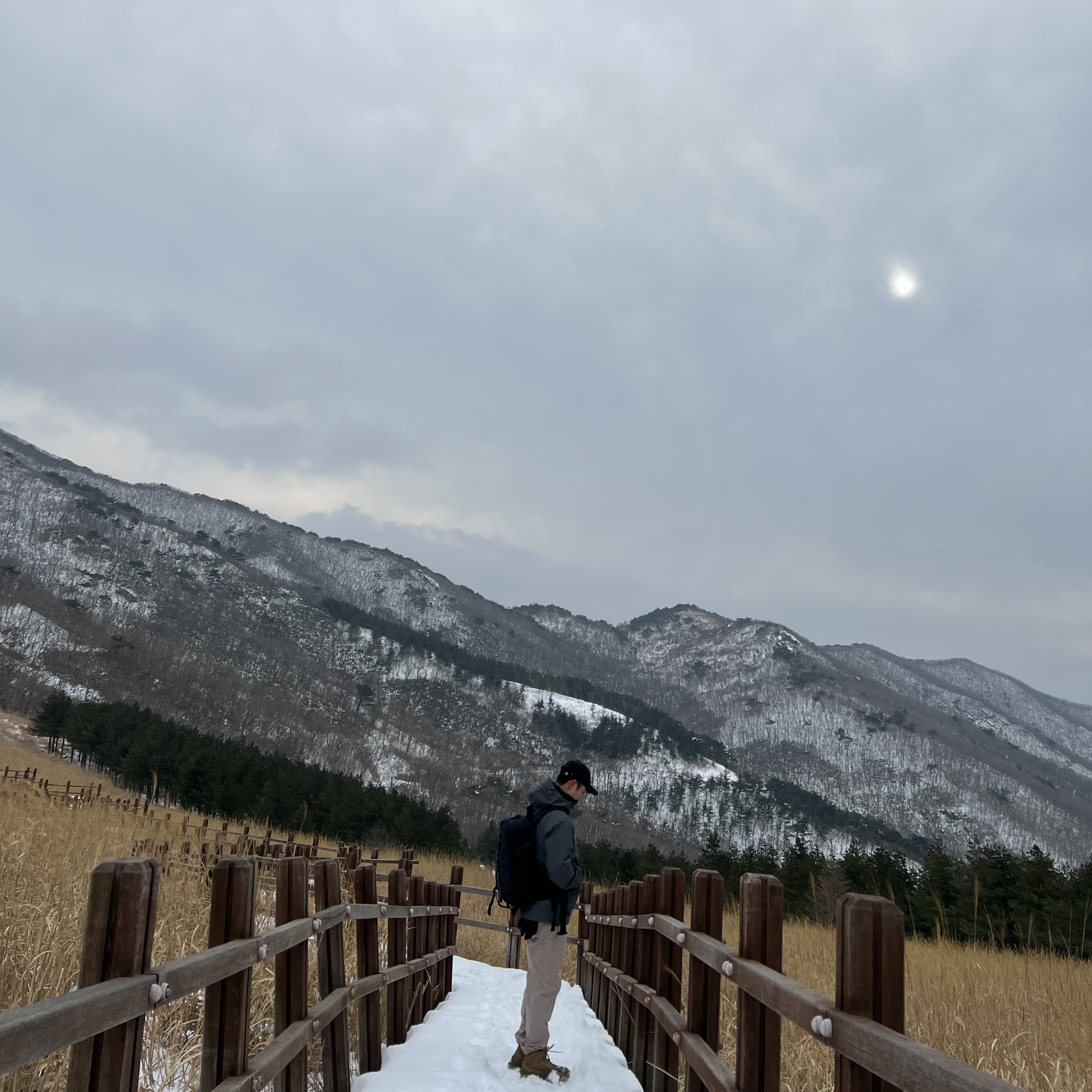 Arc'teryx Atom LT Hoody Black, Arc'teryx Beta Jacket Cloud 착용 스타일