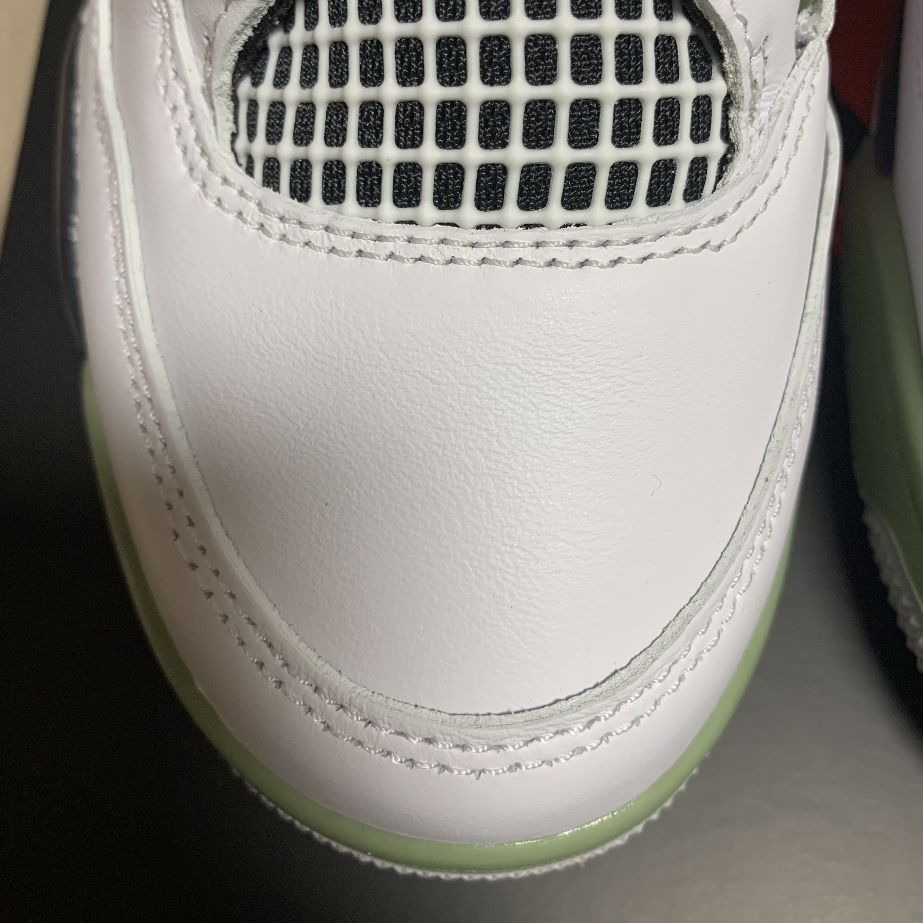 (W) Jordan 4 Retro Oil Green 착용 스타일 - 2