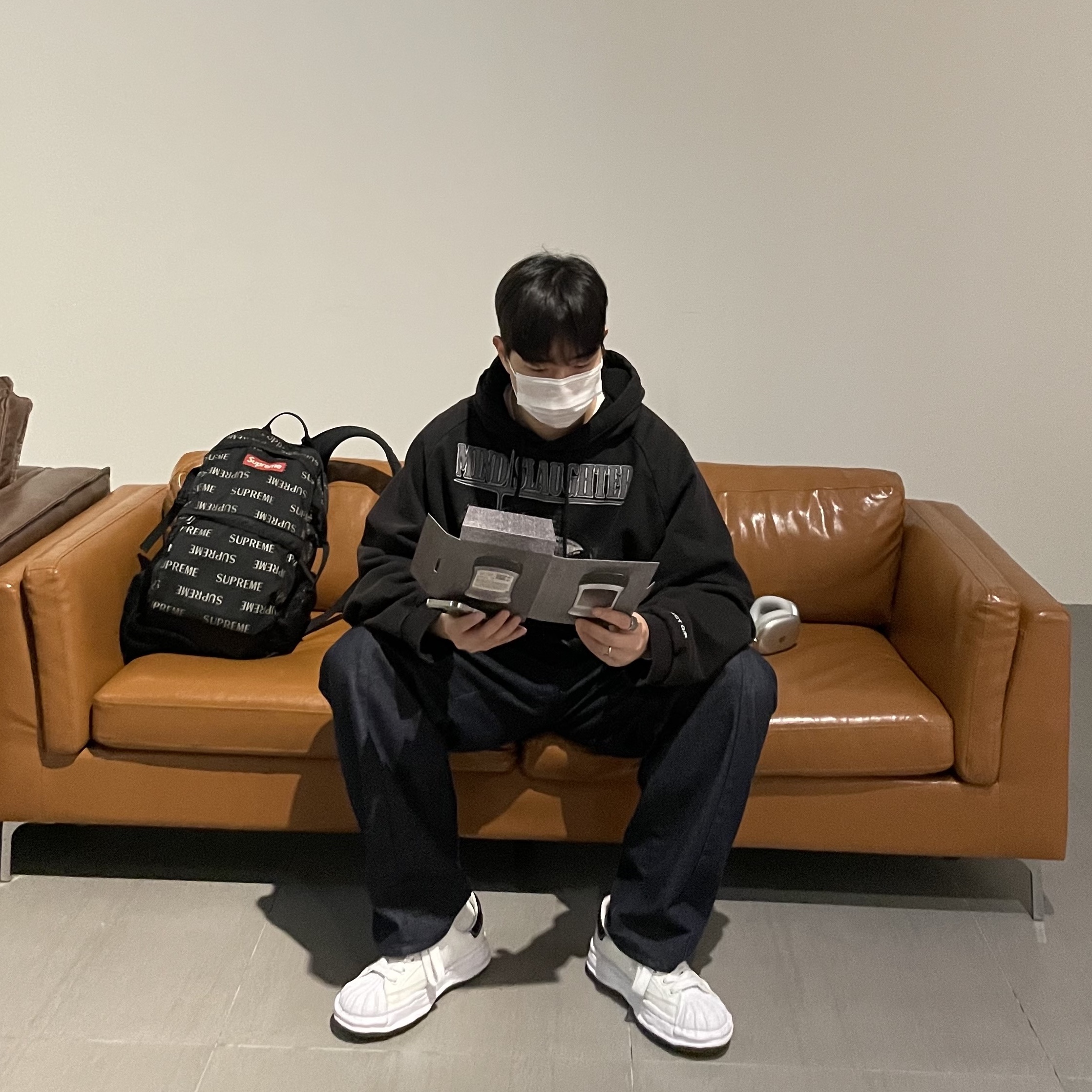 Maison Mihara Yasuhiro Blakey OG Sole Canvas Low-top Sneakers White 착용 스타일