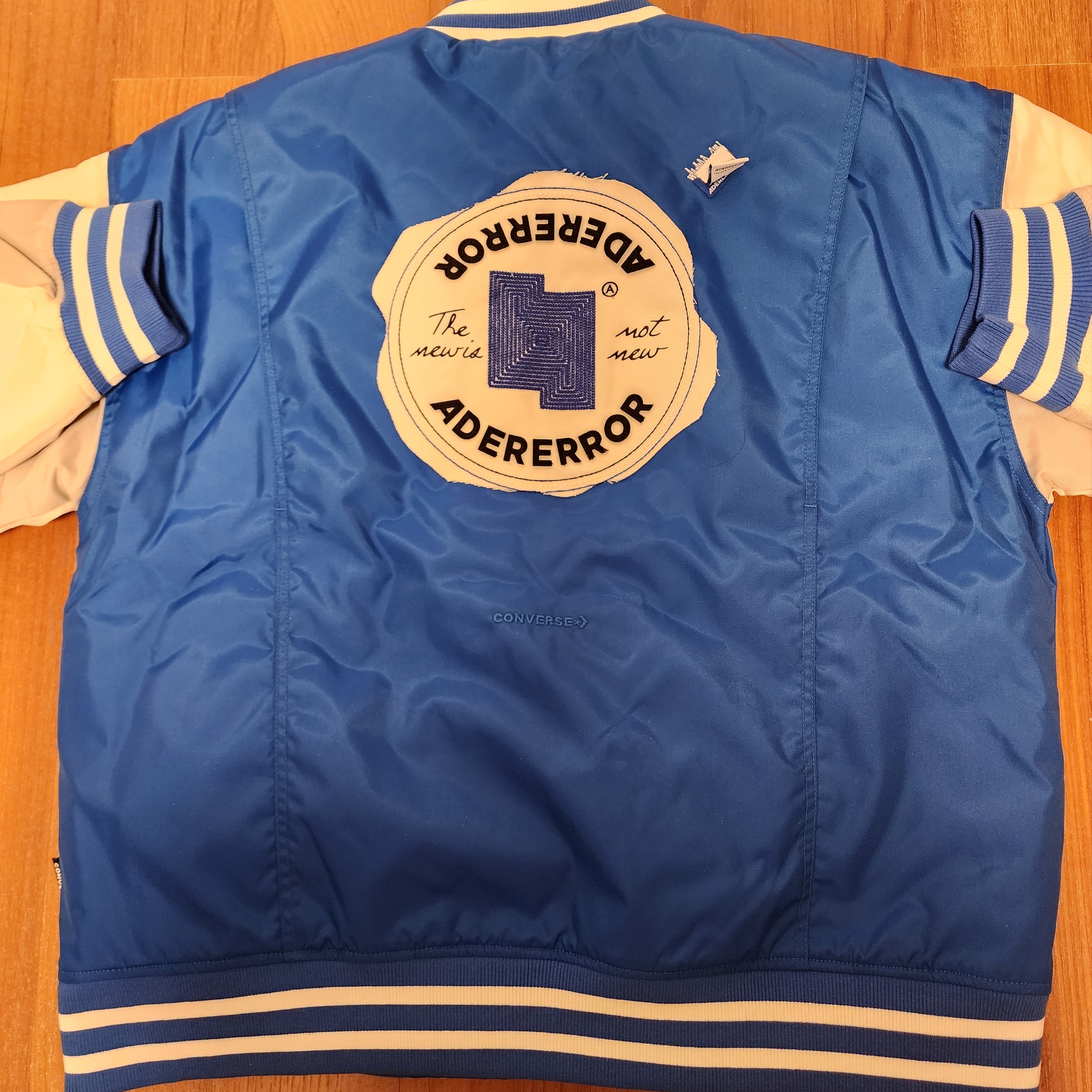 Converse x Ader Error Shapes Varsity Jacket Cobalt 착용 스타일 - 2