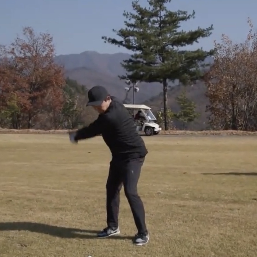 Jordan 1 Low Golf Shadow 착용 스타일 - 1