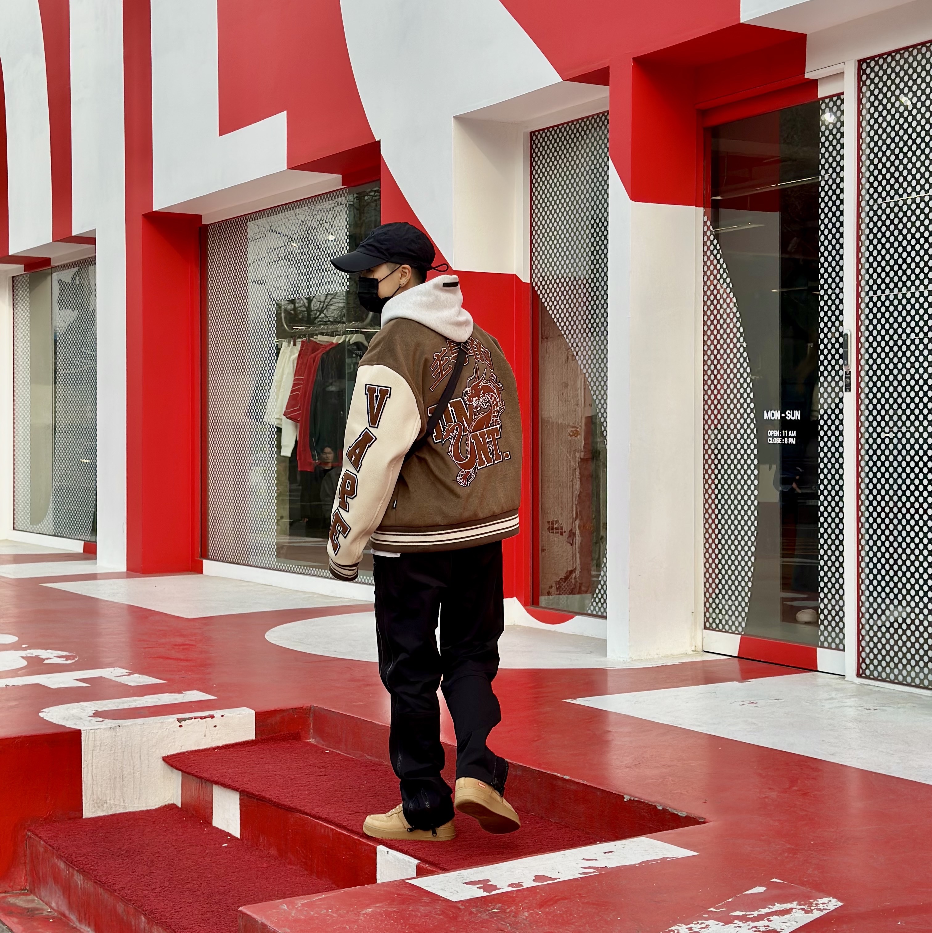 Nike x Supreme Air Force 1 Low Flax, Essentials Pull-Over Hoodie Oatmeal - 21SS 착용 스타일 - 2