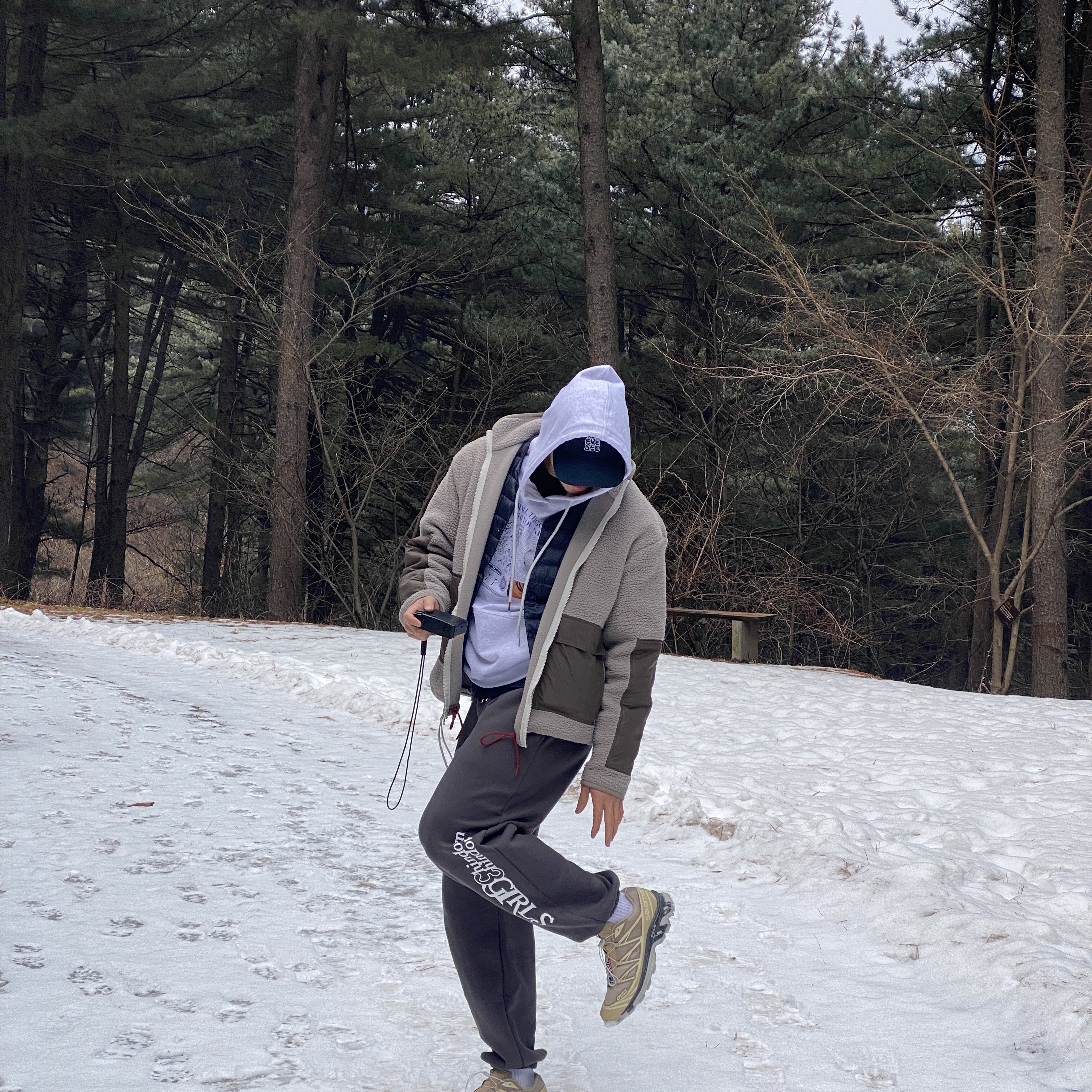 Salomon XT-6 Clear Safari Vanila Ice 착용 스타일 - 1