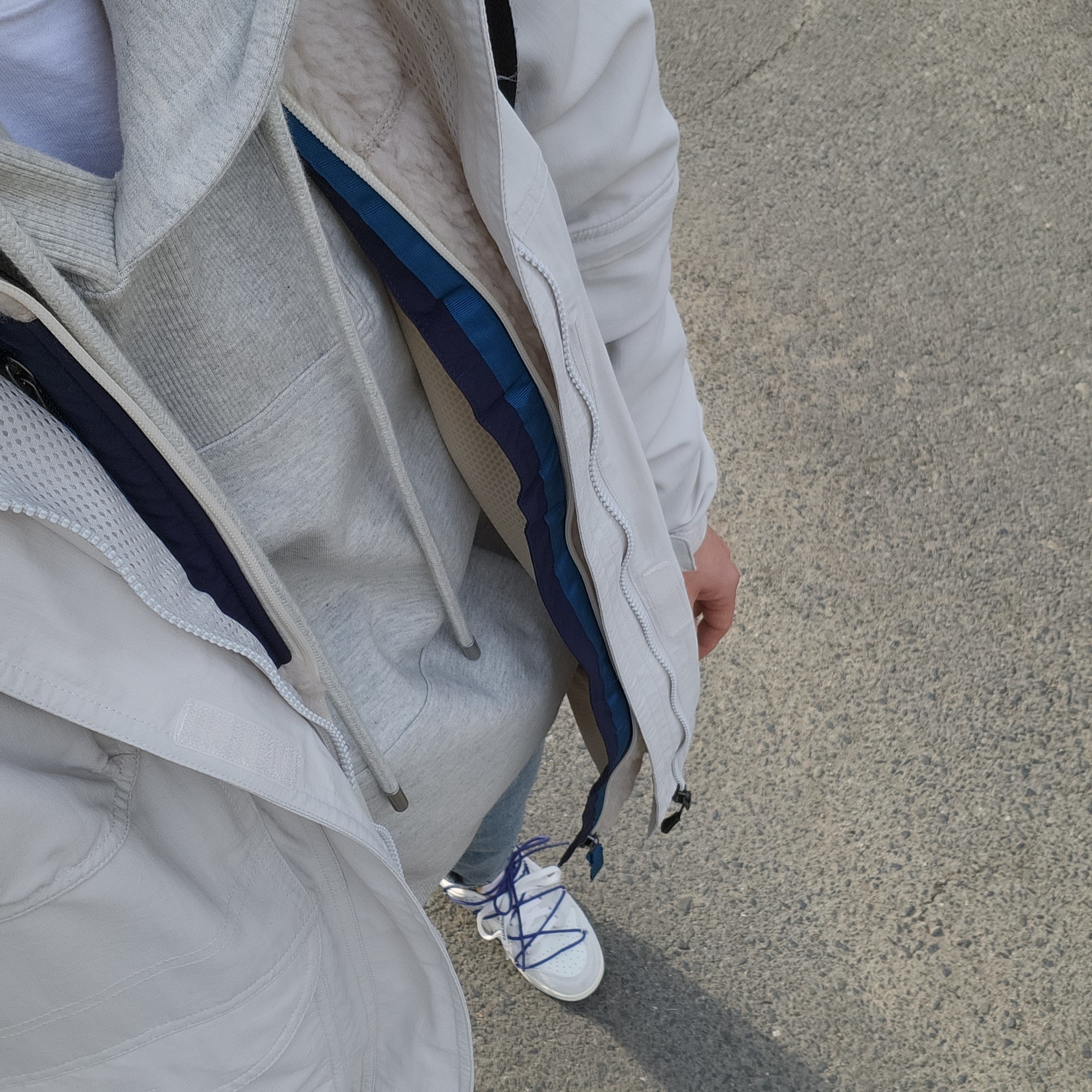 Patagonia Classic Retro-X Vest Natural 착용 스타일