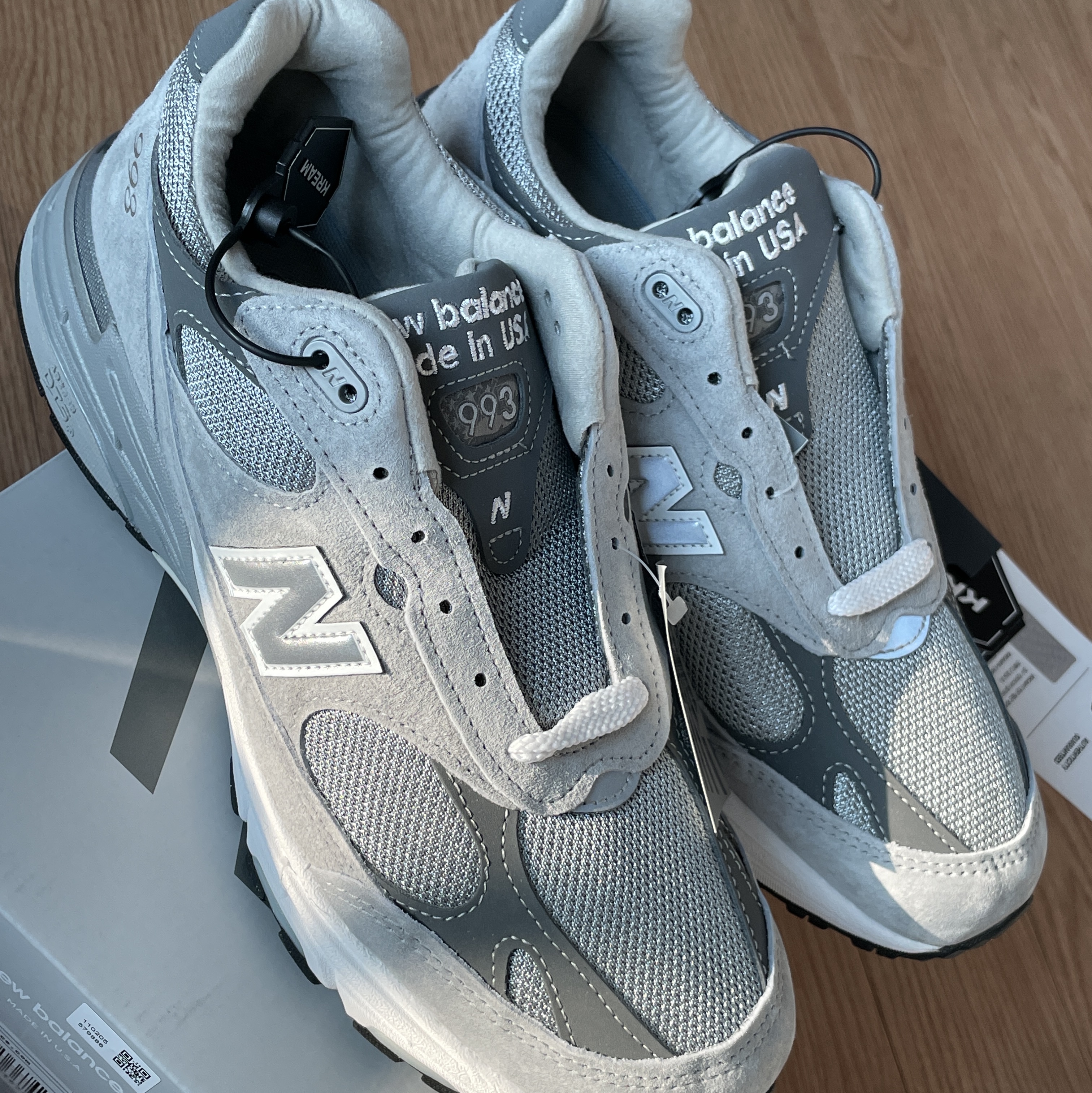 New Balance 993 Made in USA Grey - D Standard 착용 스타일