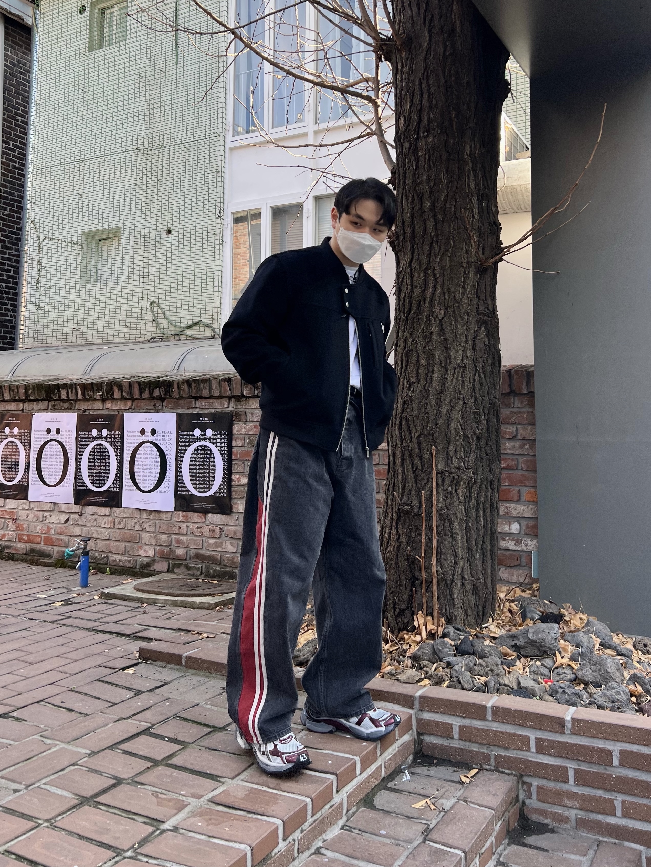 Balenciaga Runner Sneakers Grey Burgundy, Undermycar Gaudin Alpaca Shoulder Wool Blouson Moonless Night - 22SS 착용 스타일