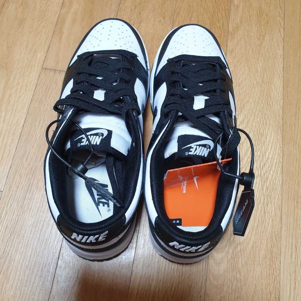 Nike Dunk Low Retro Black 착용 스타일 - 1