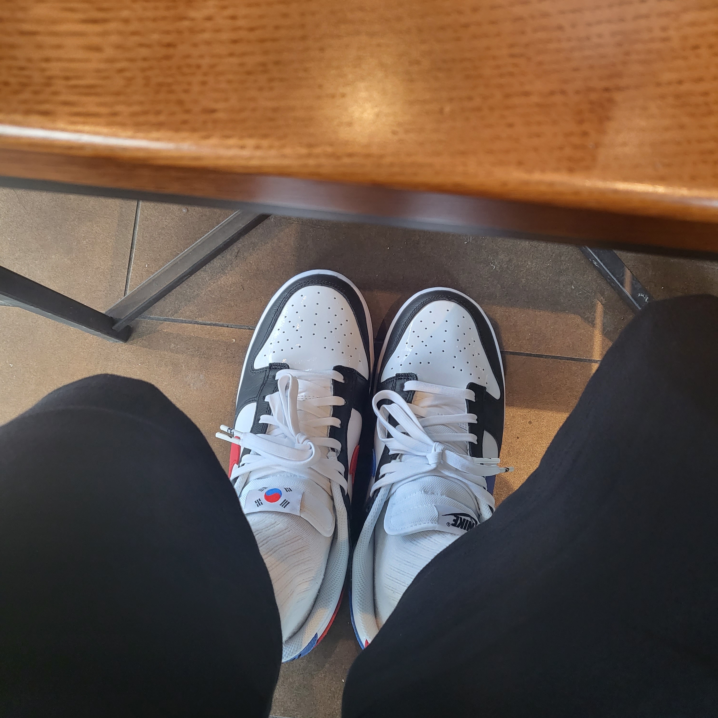 Nike Dunk Low SE Seoul 착용 스타일
