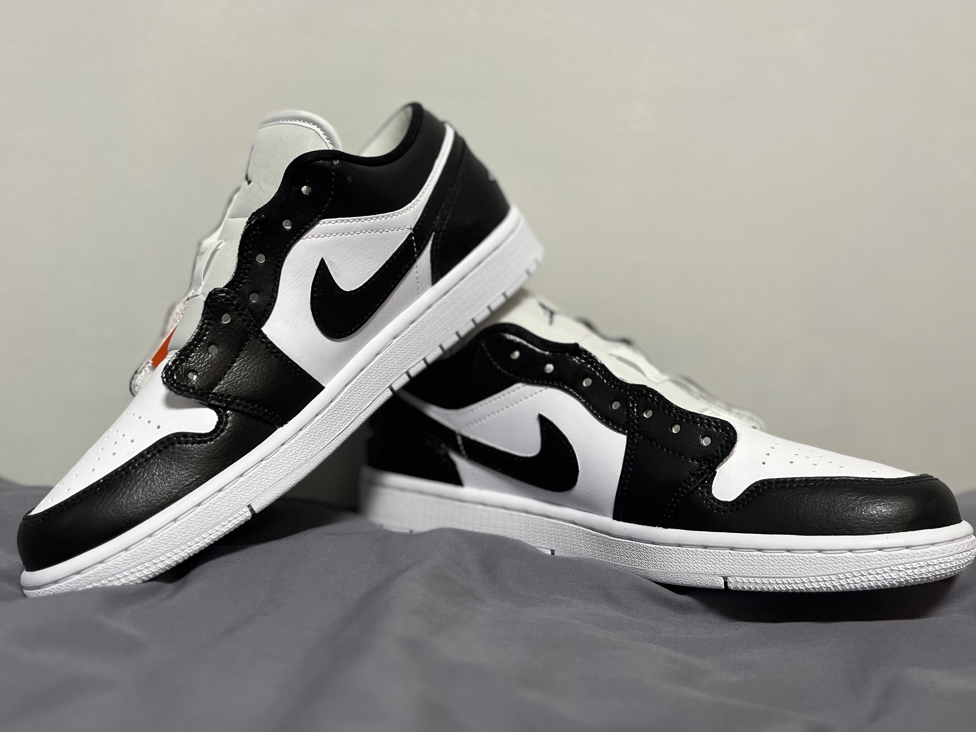 Jordan 1 Low Triple White 착용 스타일 - 2