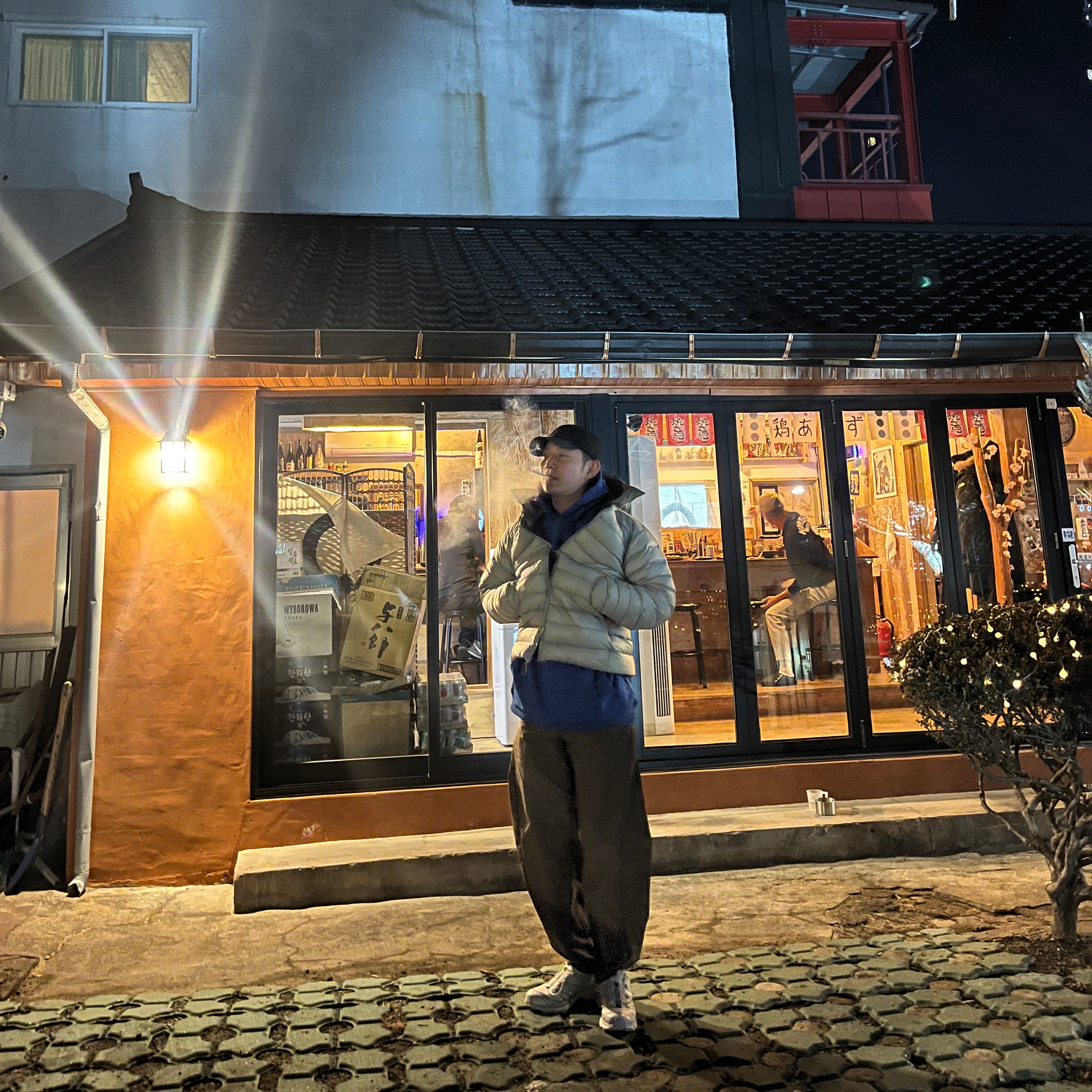 Souvenir Official Eunify Classic Hoodie Blue 2022, Arc'teryx Cerium Hoody Habitat 착용 스타일 - 1