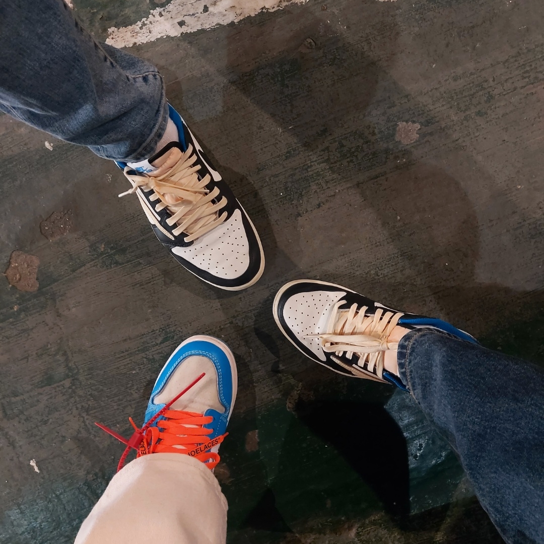 Jordan 1 x Travis Scott x Fragment Retro Low OG SP Military Blue, Jordan 1 x Off-White Retro High University Blue 착용 스타일