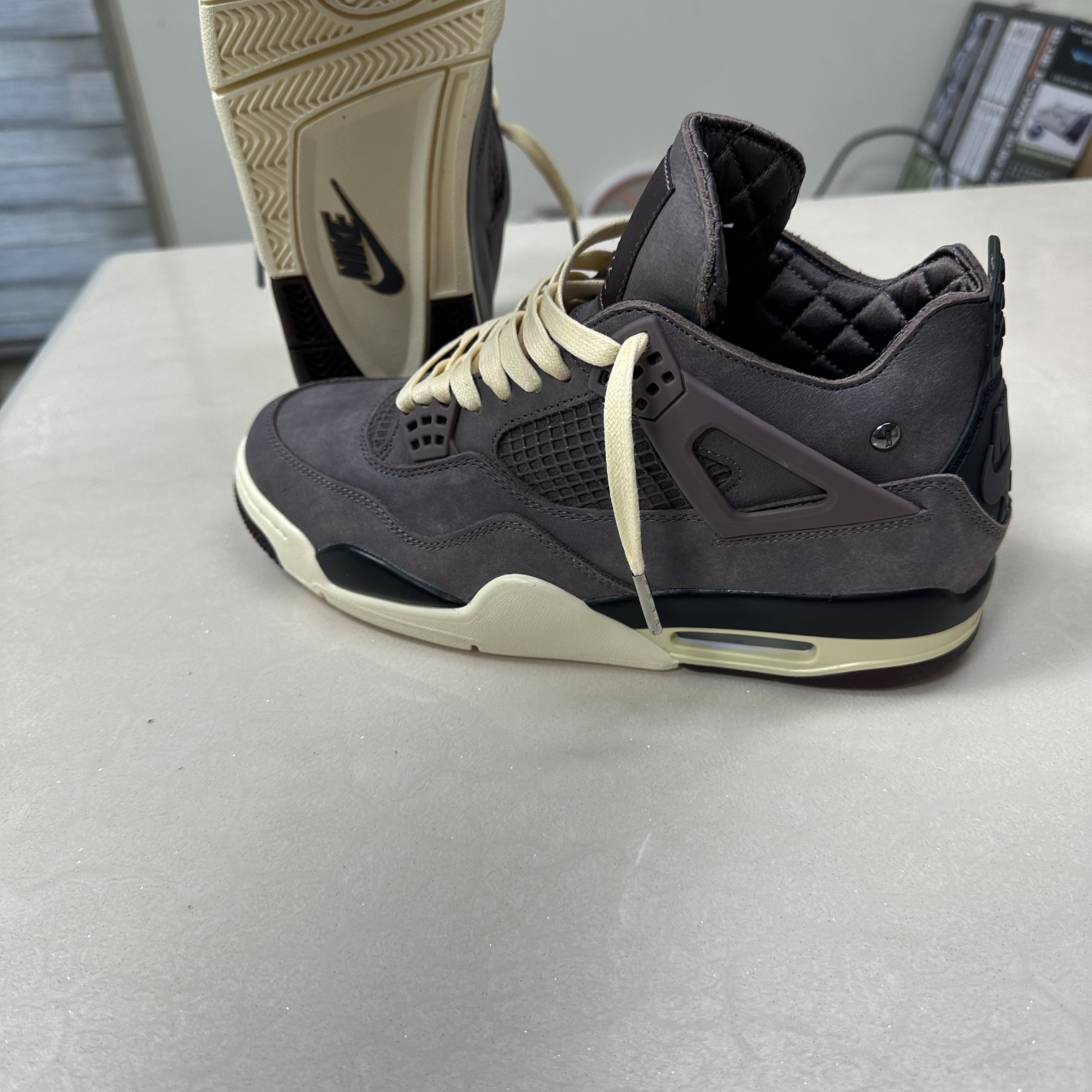 Jordan 4 x A Ma Maniere Retro Violet Ore 착용 스타일 - 3