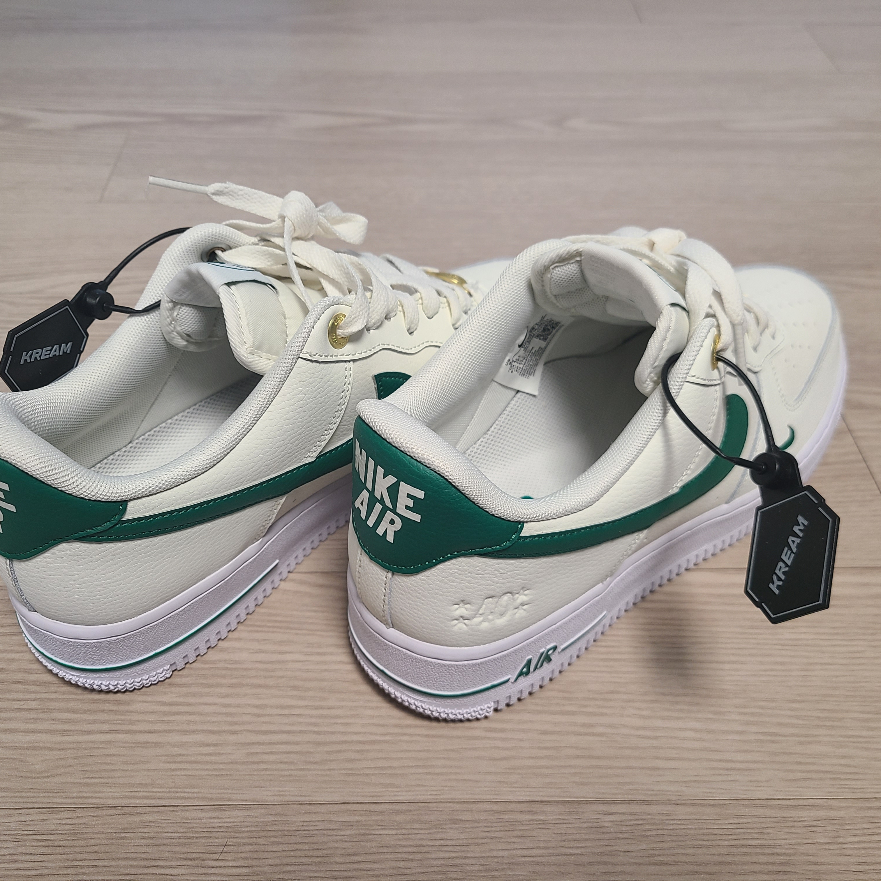 Nike Air Force 1 '07 LV8 40th Anniversary Join Forces Sail Malachite 착용 스타일 - 3