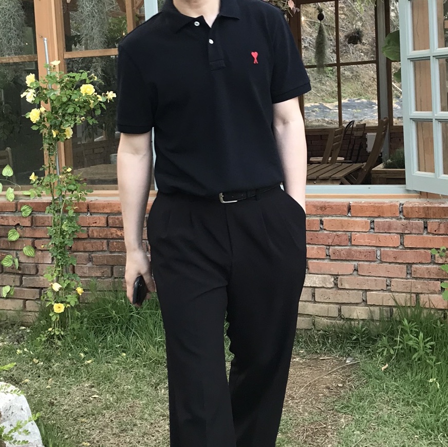 AMI de Coeur Polo Shirt Black 착용 스타일
