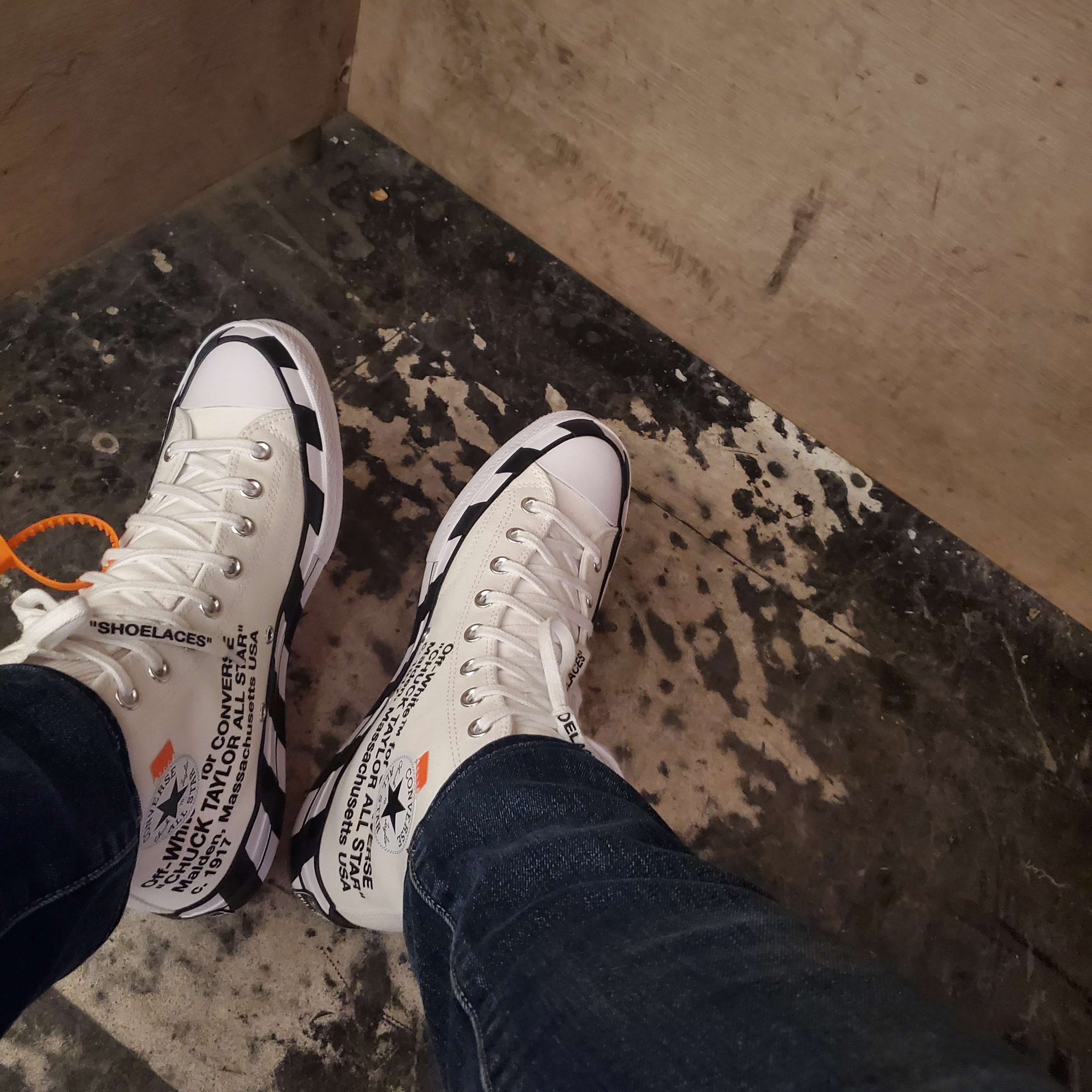 Converse x Off-White Chuck 70 High V2 2021 착용 스타일
