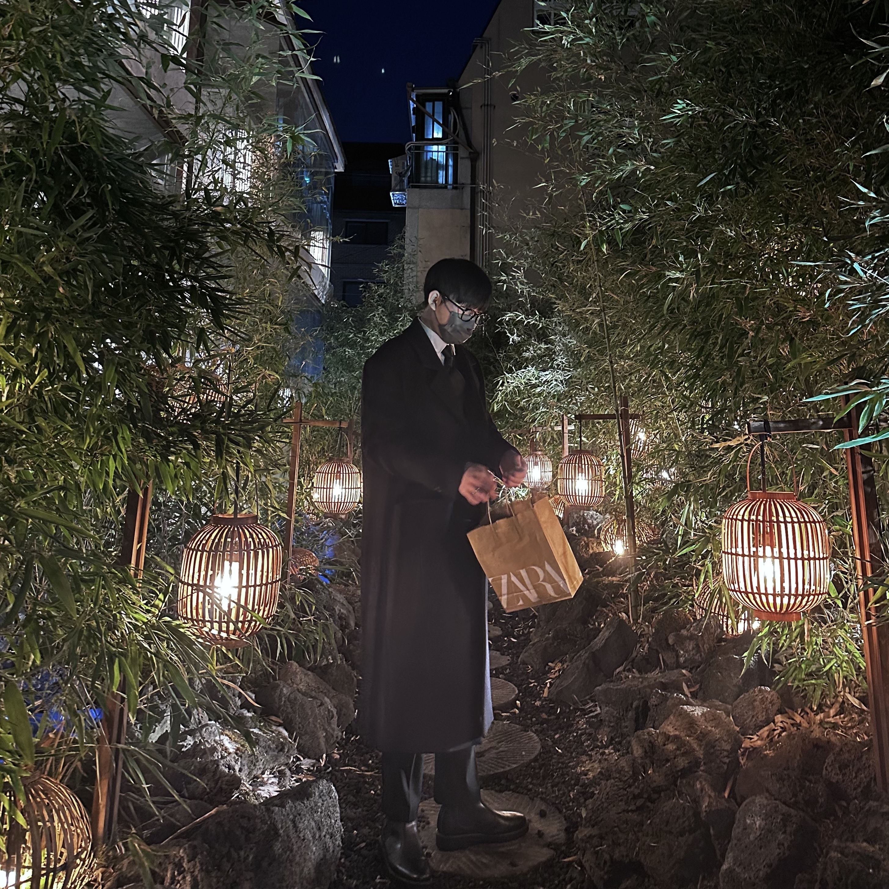 Zara x Ader Error Wool Blend Oversize Coat Black 착용 스타일