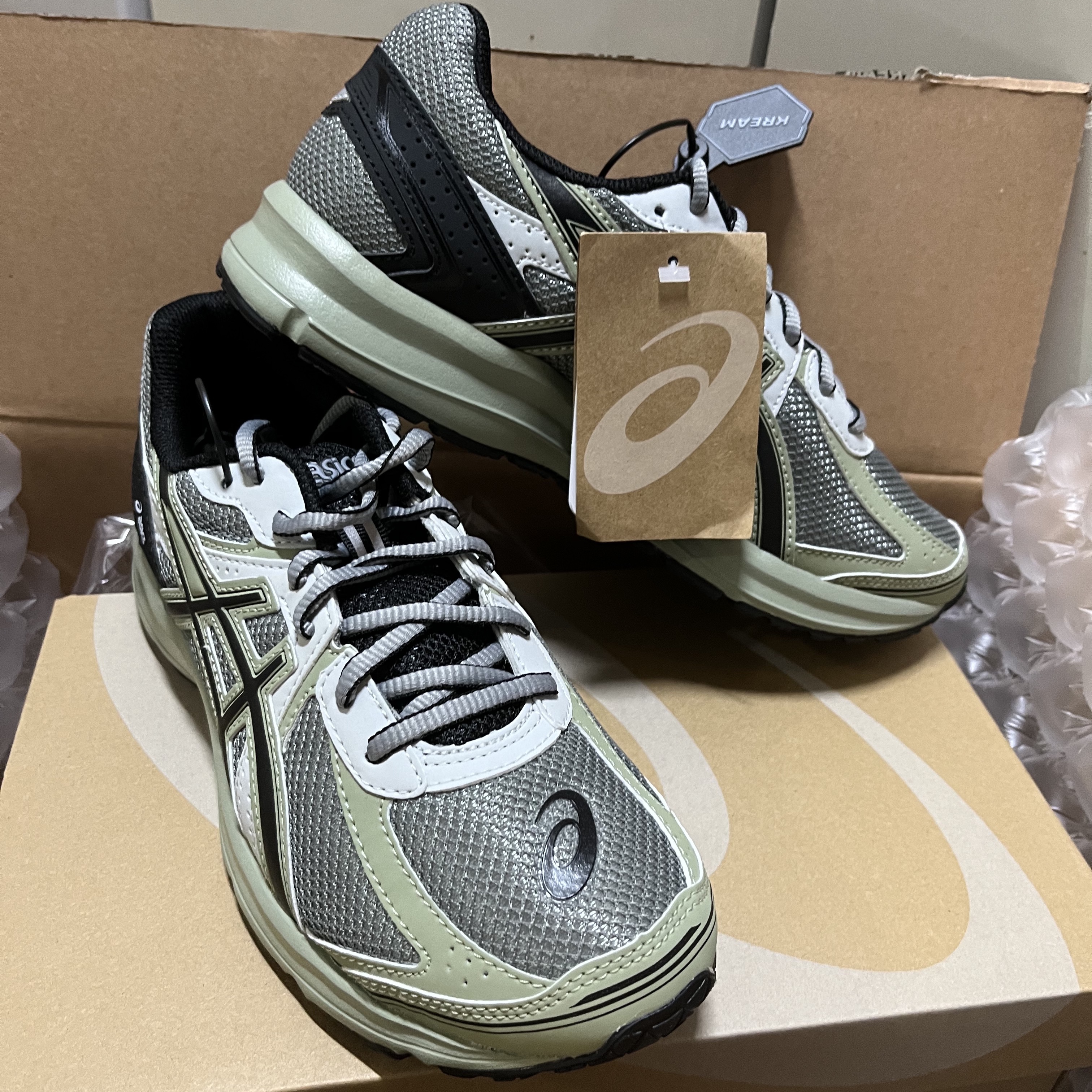 Asics Jog 100 S Sheet Rock - 2E Wide 착용 스타일 - 3