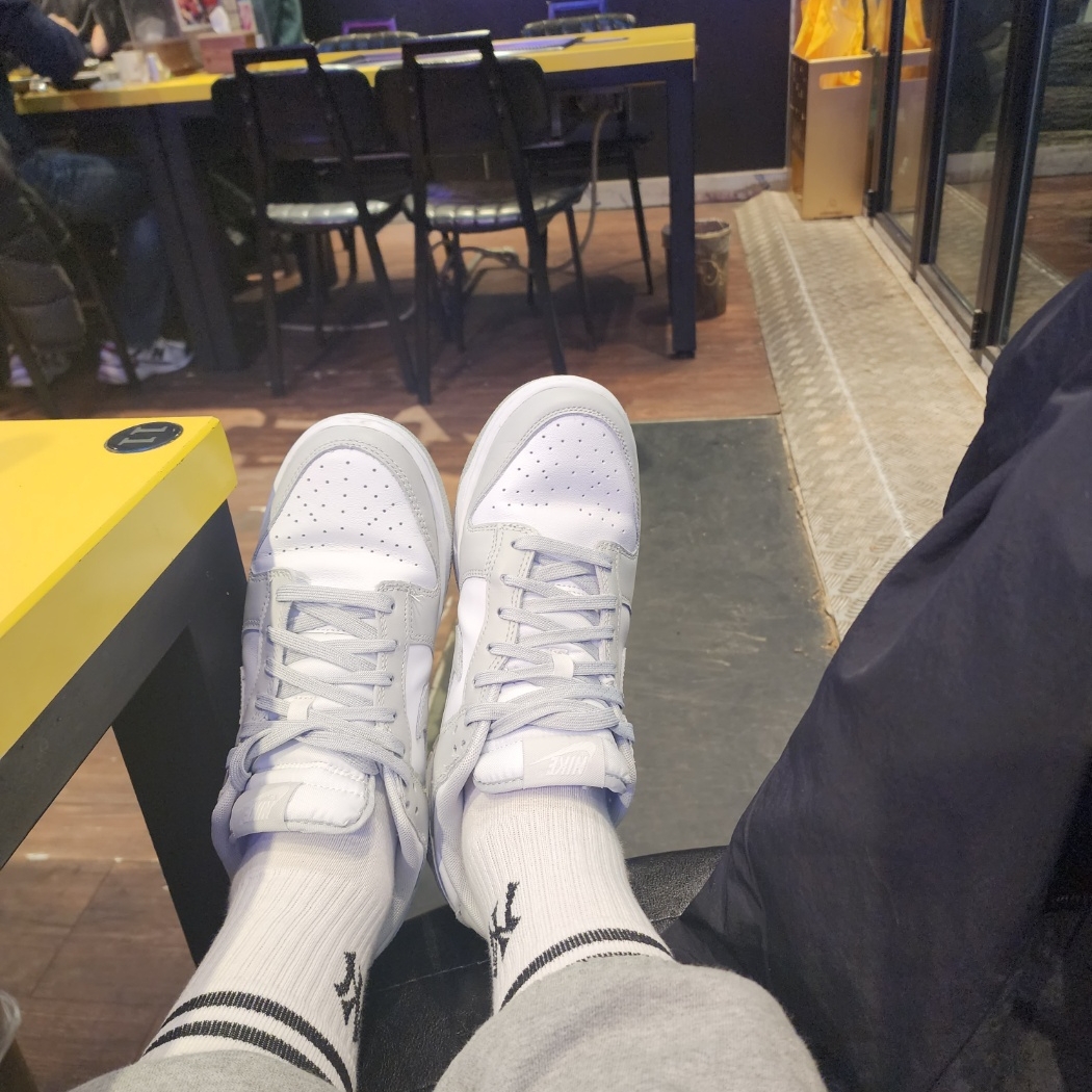 Nike Dunk Low Retro Grey Fog 착용 스타일